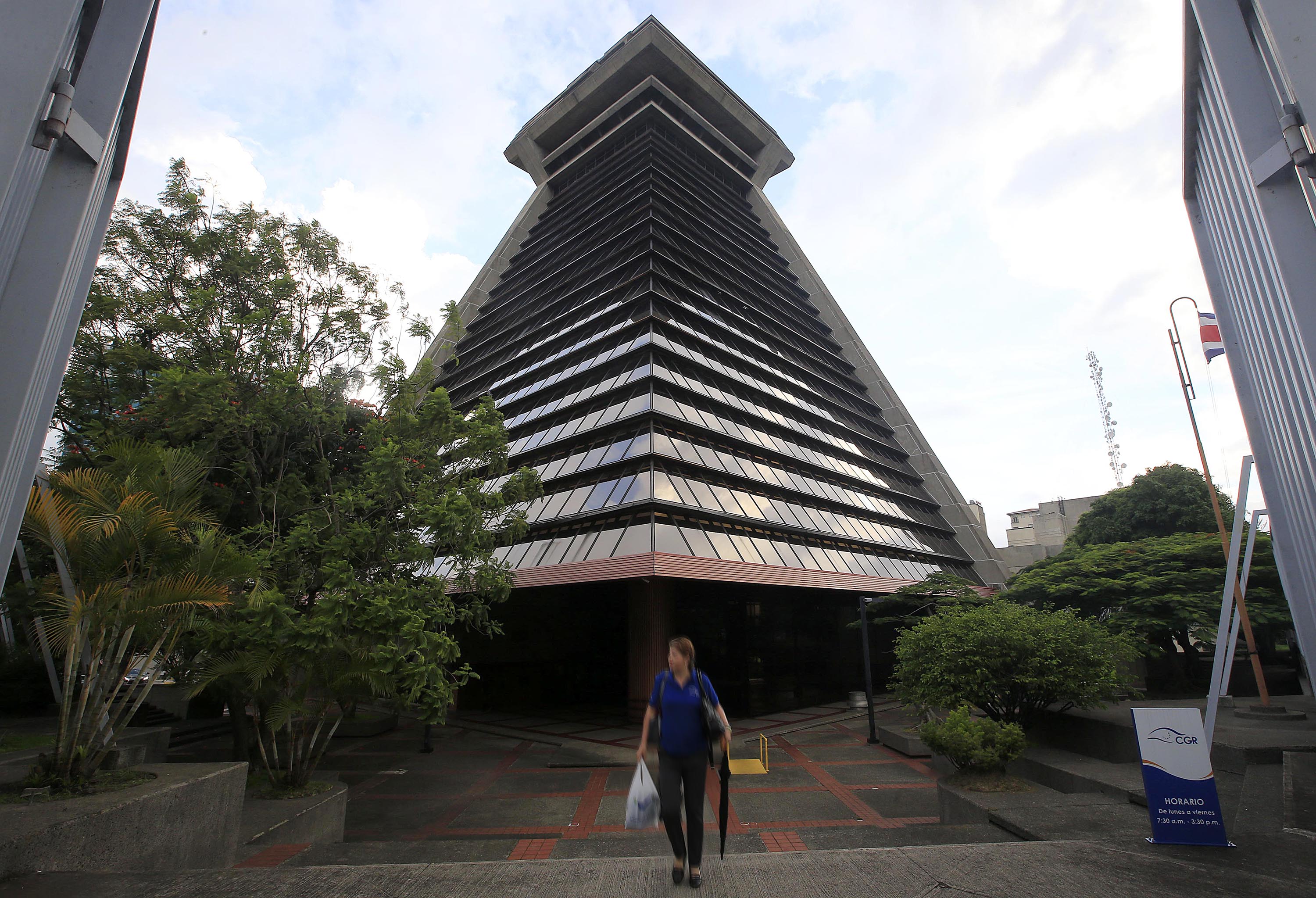 22/062018 Sabana Sur. Fachada del edificio de la Contraloría General de la República. Foto: Rafael Pacheco