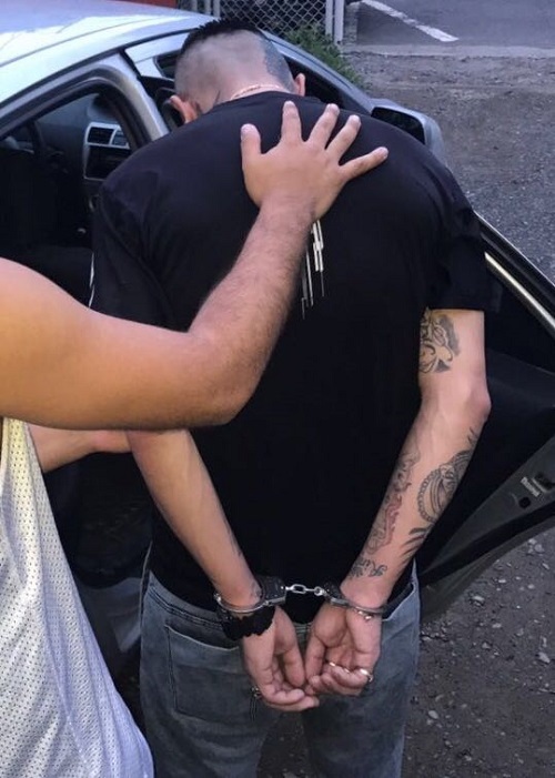 Los dos detenidos por un caso que se atribuye a líos por drogas quedaron en la Fiscalía.