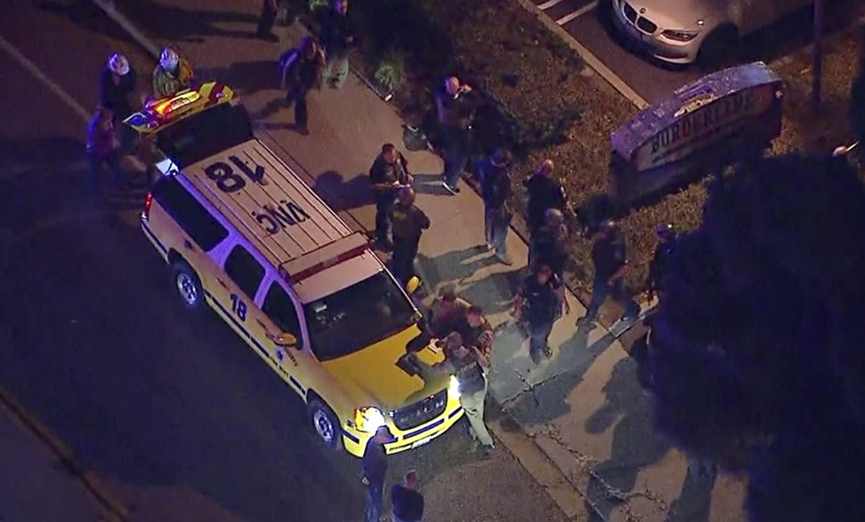 Tiroteo dentro de un bar en California. Foto: AP