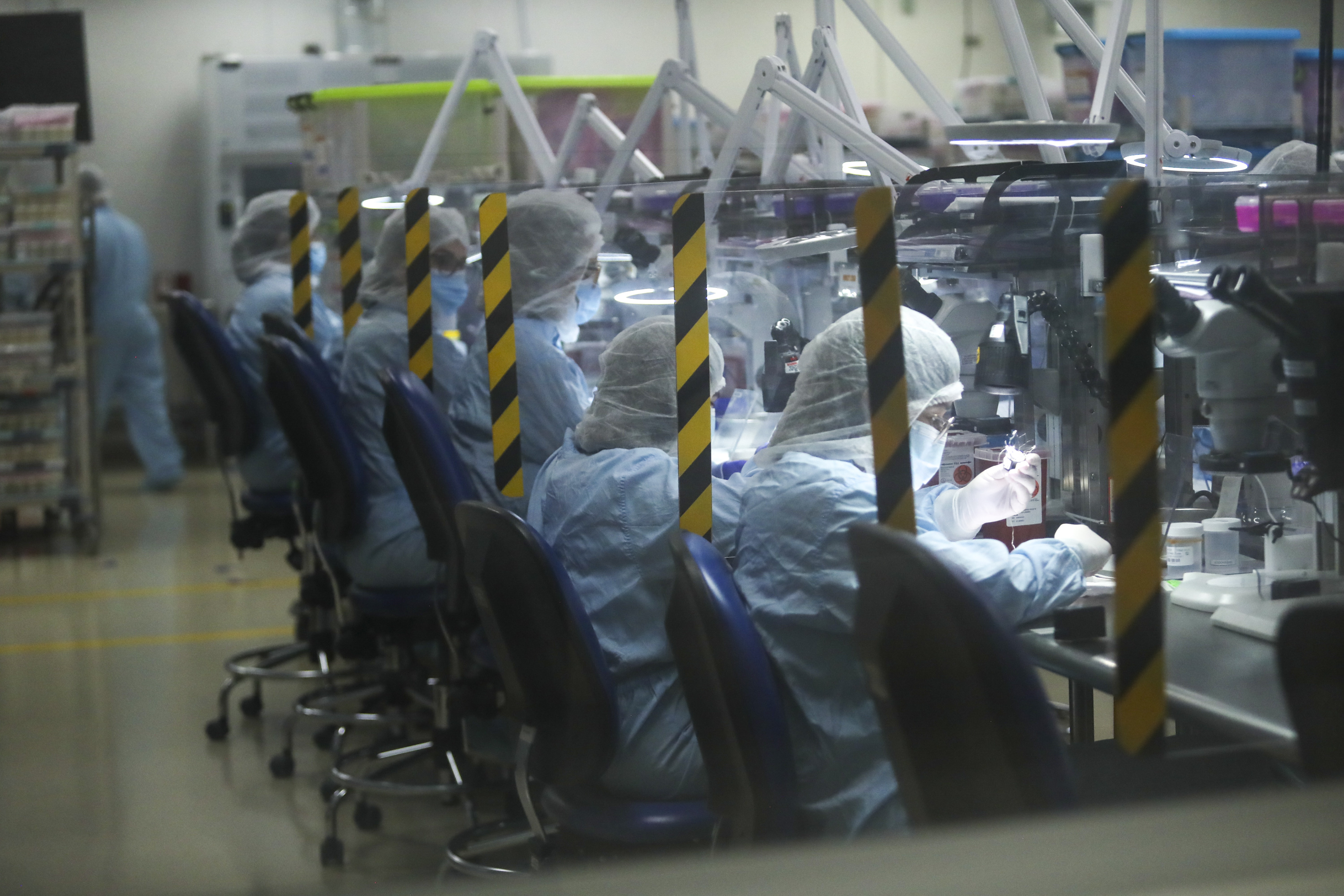 La manufactura se contrajo 1,1% en agosto, afectada por caídas en la fabricación de productos metálicos, implementos médicos y dentales y otras industrias manufactureras.