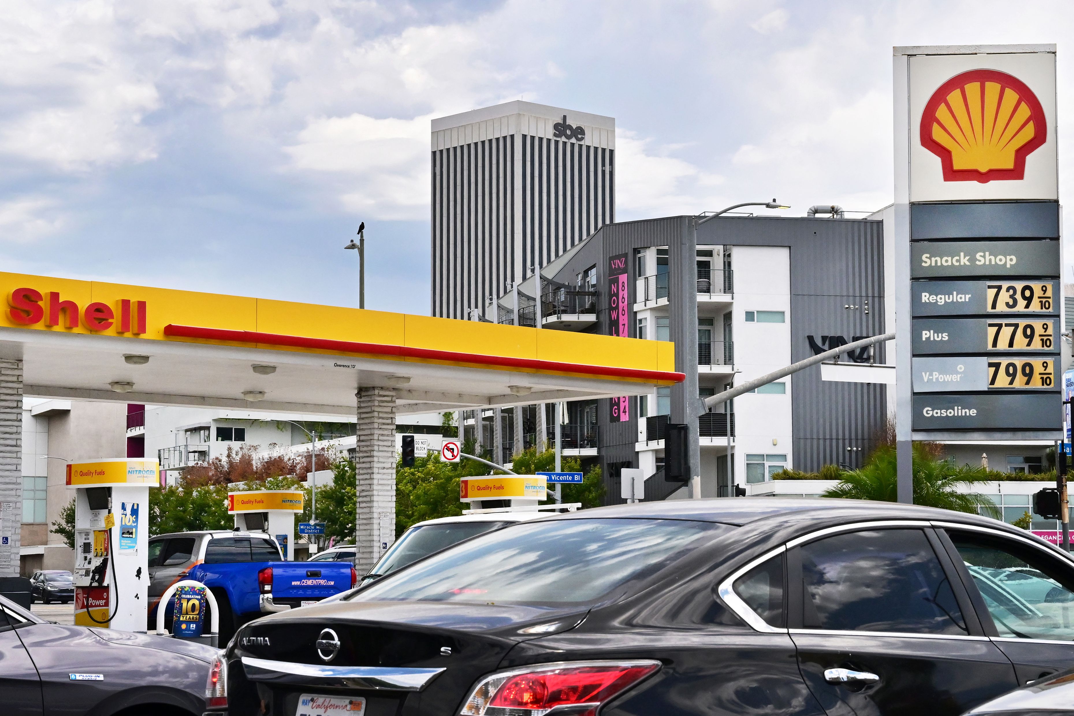 Gas prices are listed at over 7 dollars per gallon in Los Angeles, California on June 22, 2022. - Joe Biden pitched a temporary fuel tax break June 22, 2022 to help American drivers face the highest inflation in four decades, but critics called it window dressing by an unpopular US president ahead of difficult midterm elections. (Photo by Frederic J. BROWN / AFP)