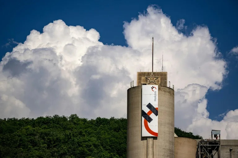 Holcim es actualmente el mayor fabricante de cemento de América del Norte, donde cuenta con 850 plantas (Fabrice COFFRINI)