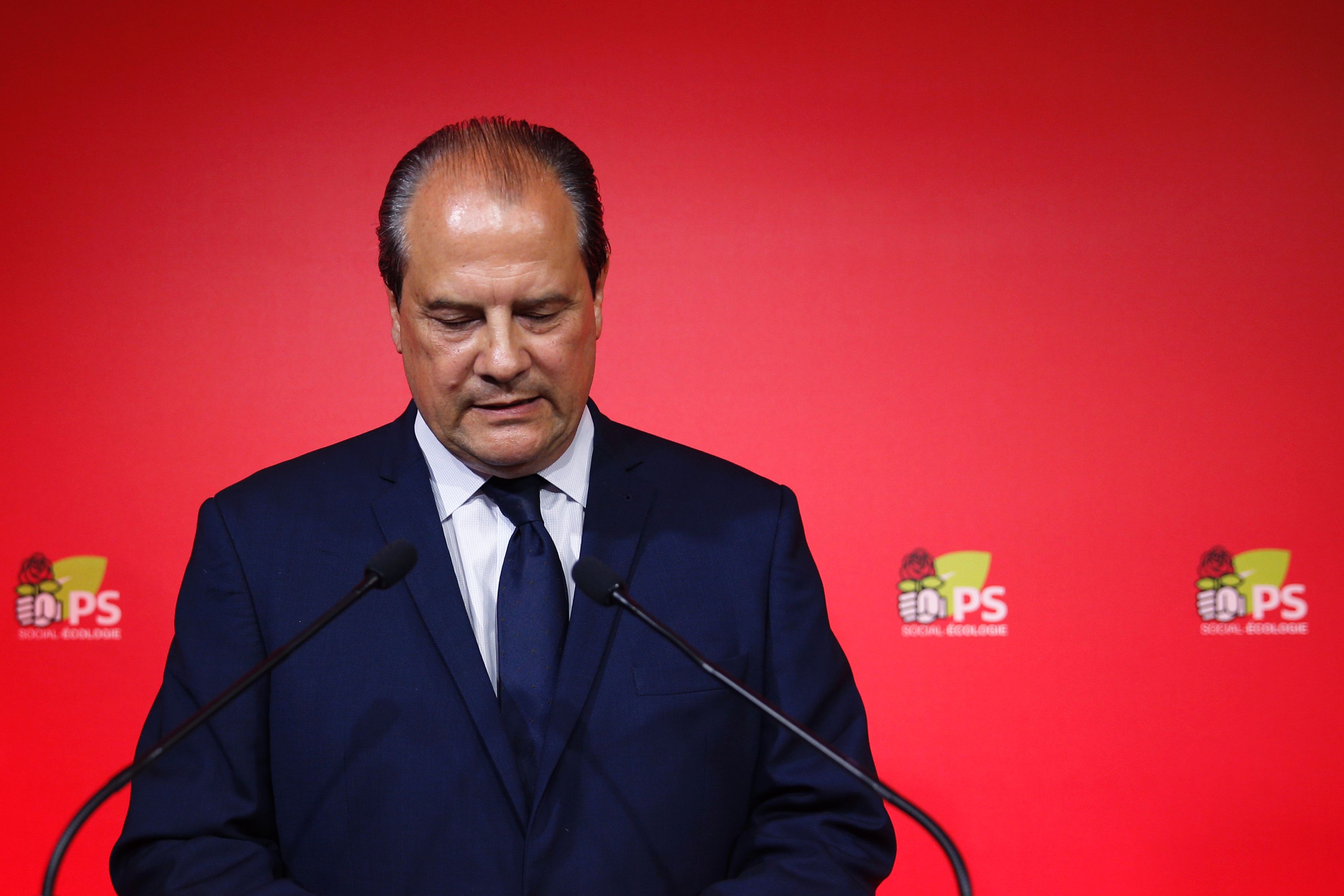 El primer secretario del Partido Socialista, Jean-Christophe Cambadelis, brindó un discurso este domingo durante un evento tras las elecciones legislativas.