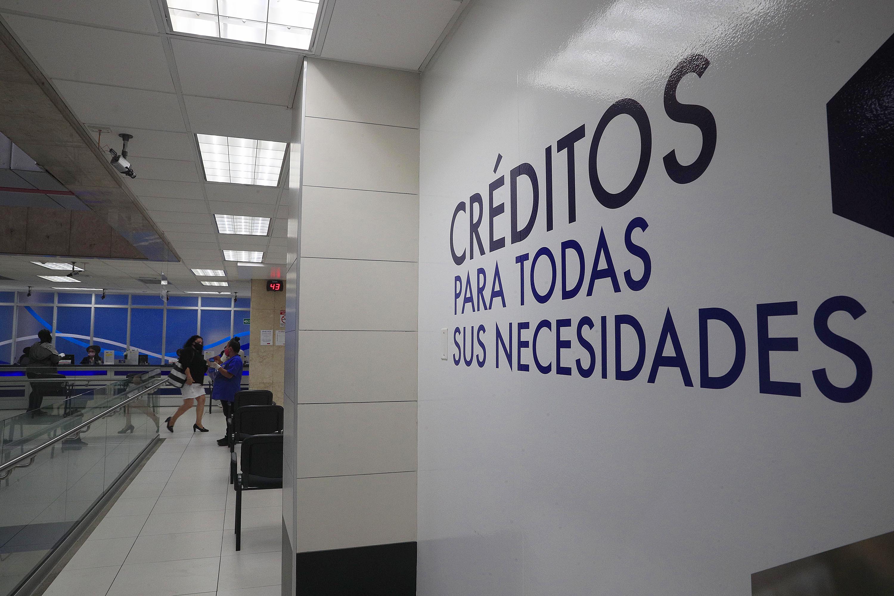 18/08/2021 Banco de Costa Rica, San José. área de crédito del BCR. Area de crédito, plataforma donde atiendan temas de crédito. Foto: Rafael Pacheco