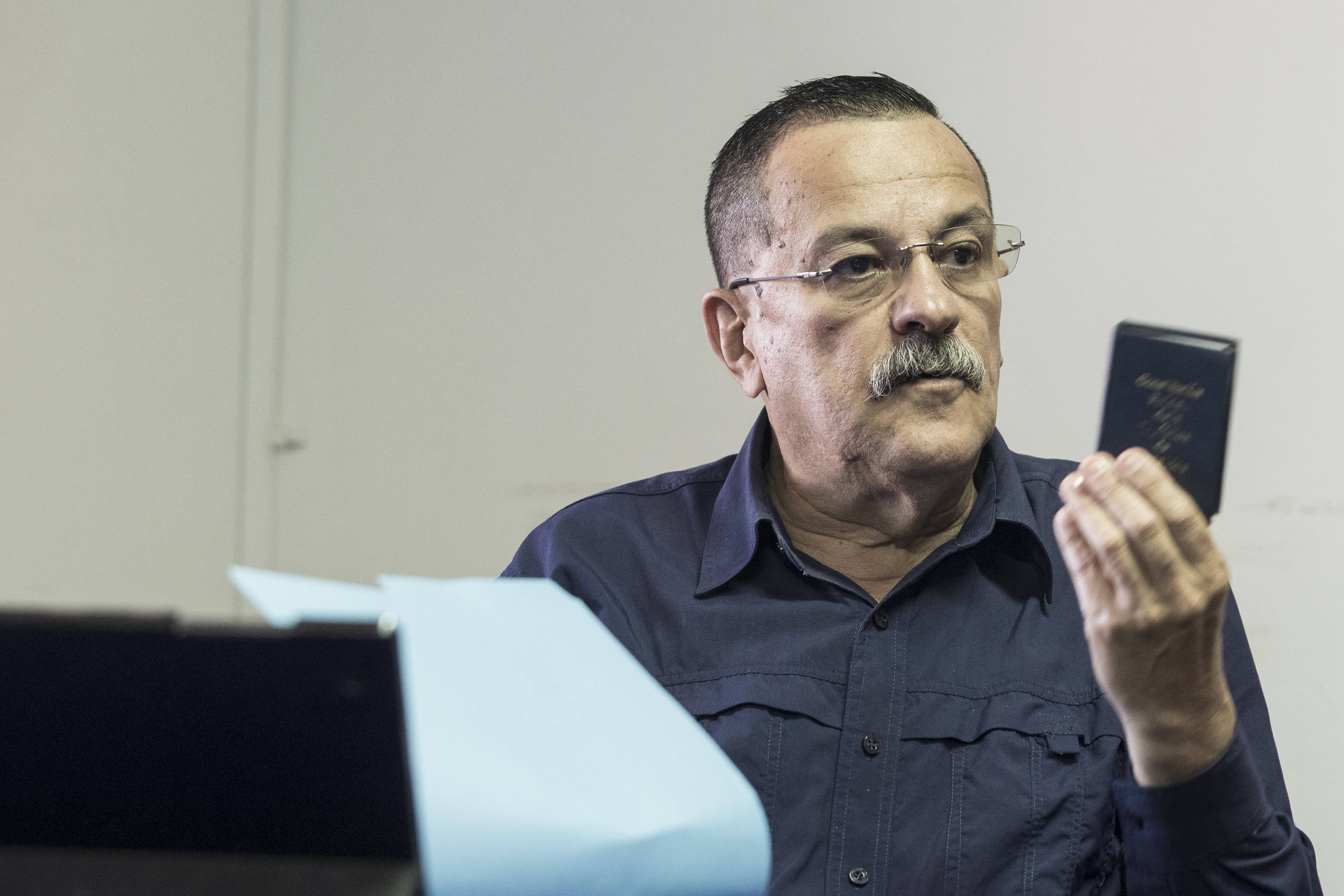 Albino Vargas: ‘Todo el mundo está estresado por garantizarse el empleo y eso lleva a un ping-pong con la política’