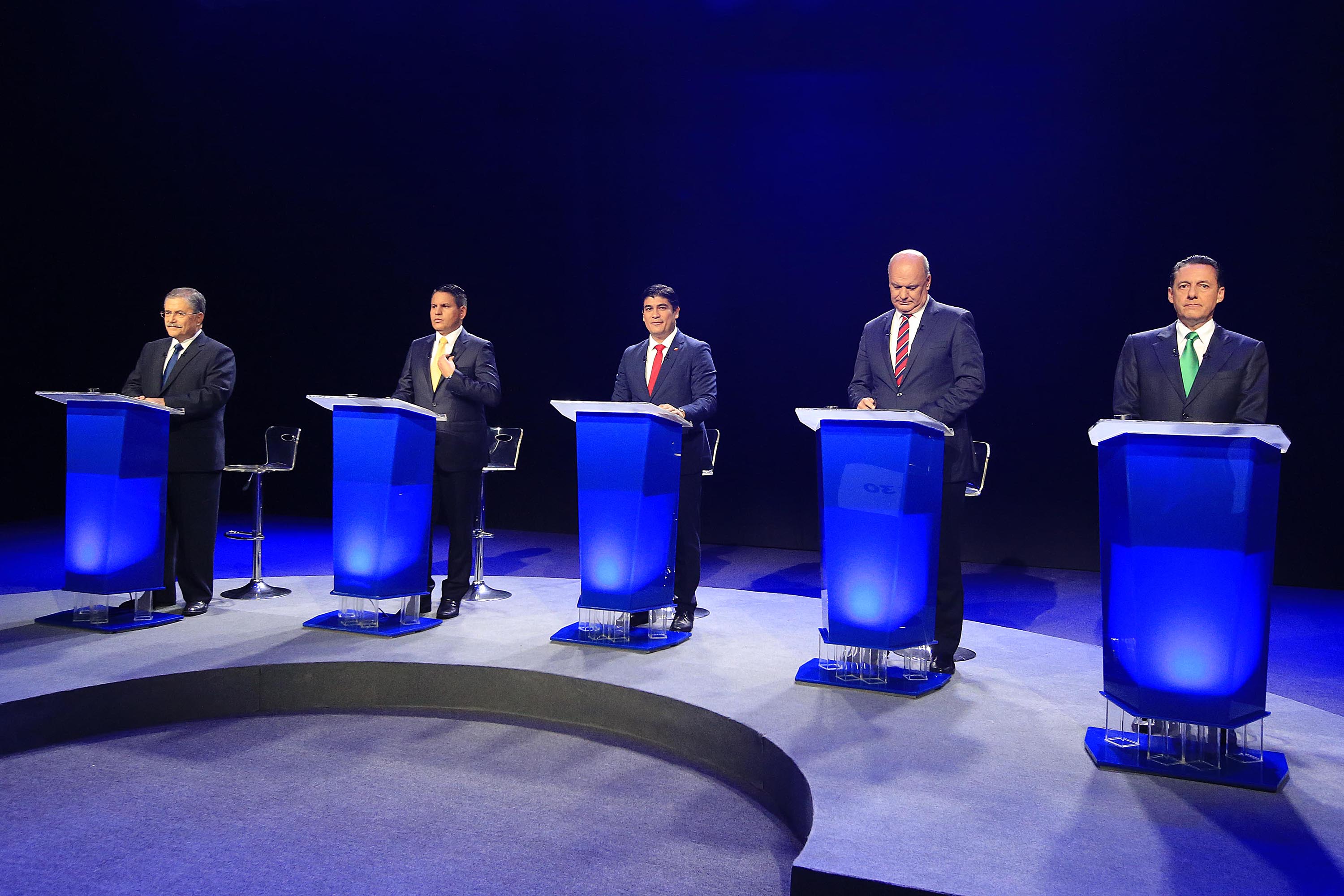 30/01/2018 Auditorio Marco Picado, Canal 7, La Sabana. Debate con la participación de los candidatos presidenciales Antonio Alvarez Desanti, del Partido Liberación Nacional (PLN); Juan Diego Castro, del Partido Integración Nacional (PIN); Carlos Alvarado, del Partido Acción Ciudadana (PAC); Rodolfo Piza, del Partido Unidad Social Cristiana (PUSC) y Fabricio Alvarado, del Partido Restauración Nacional (PRN). En la conducción figuró el Director de Telenoticias, Ignacio Santos. Foto: Rafael Pacheco