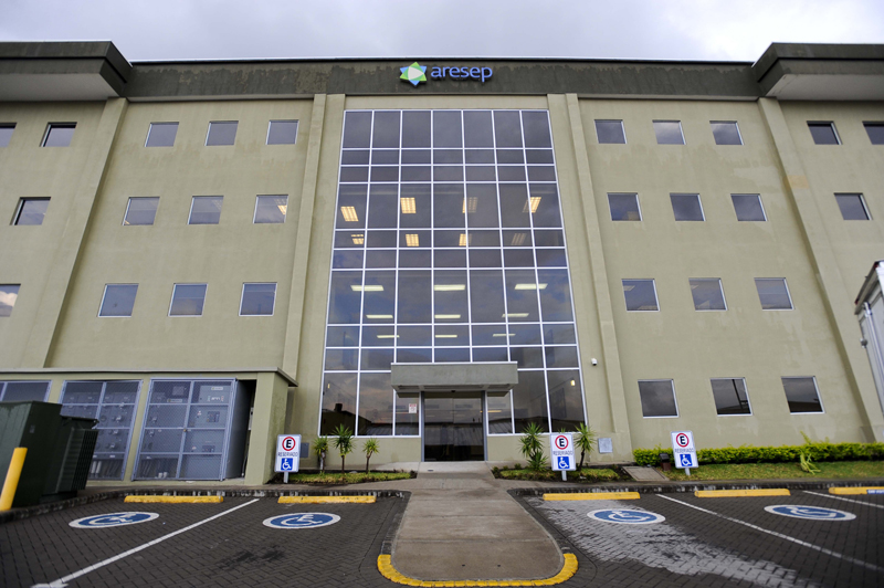 09-05-13 Guachipelín de Escazú, San José. Edificio ARESEP (Autoridad Reguladora de Servicios Públicos)
Foto: LUIS NAVARRO