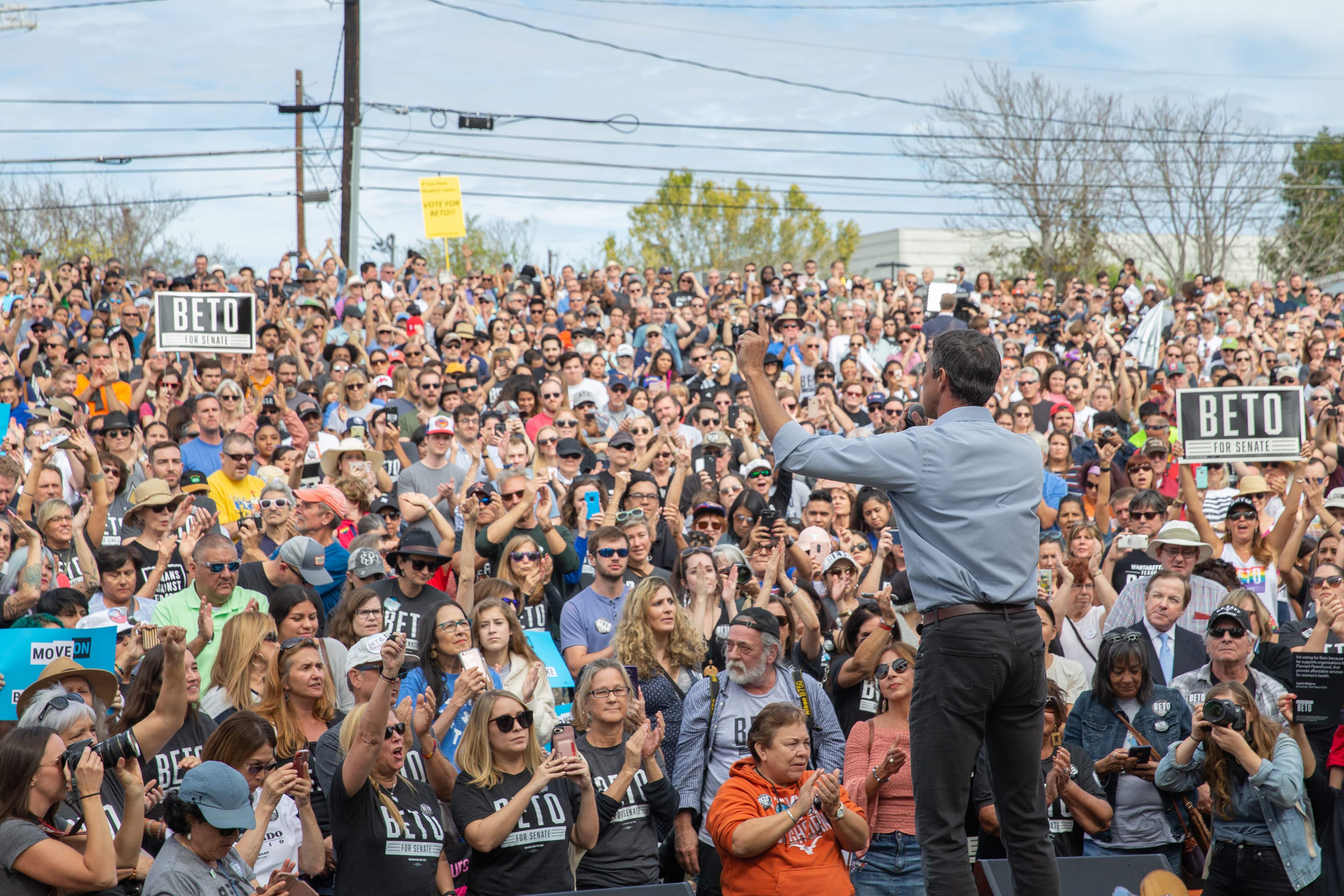 Democratic candidate for the US Senate Beto O�Rourke addresses his last public event before election night at the Pan American Neighborhood Park on November 4, 2018 in Austin, Texas. (Photo by SUZANNE CORDEIRO / AFP)