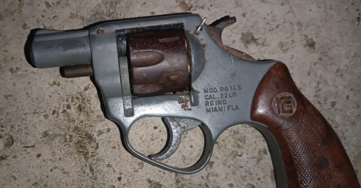 Según el adolescente de 14 años, encontró el arma en la calle cuando regresaba del colegio. (Foto: MSP)