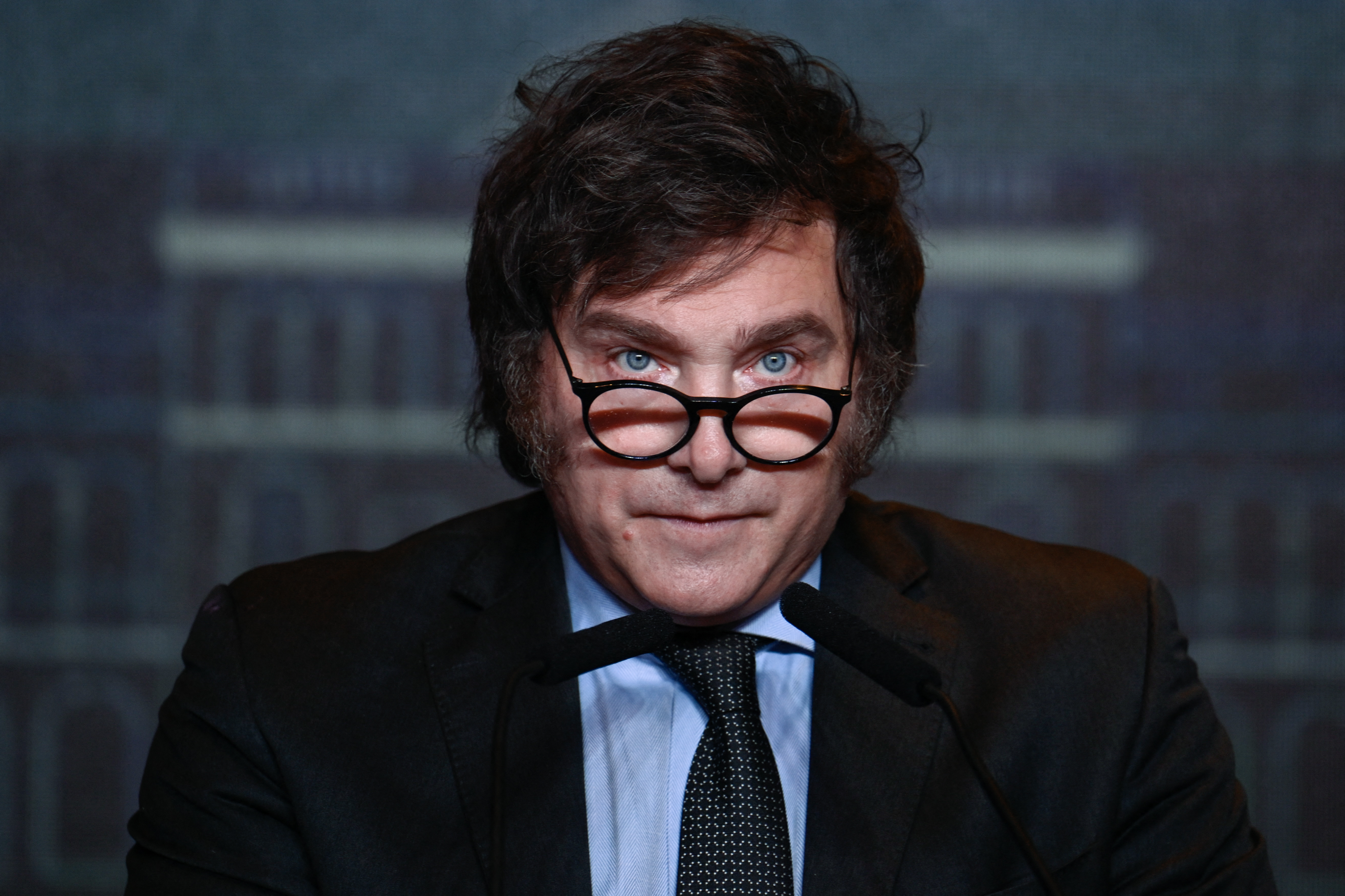Javier Milei, presidente argentino, prometió en campaña dinamitar el Banco Central.