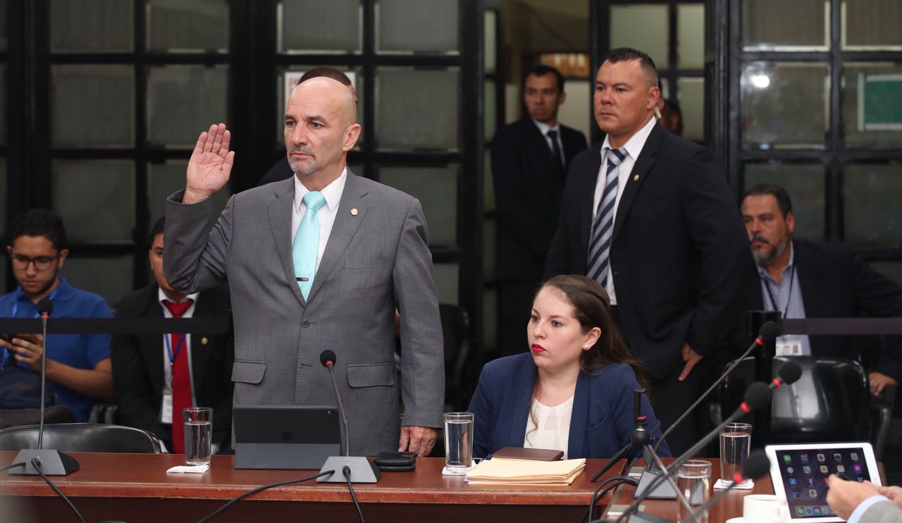 El jefe de la DIS, Mariano Figueres, comparece este viernes ante la Comisión Investigadora de los Créditos Bancarios.