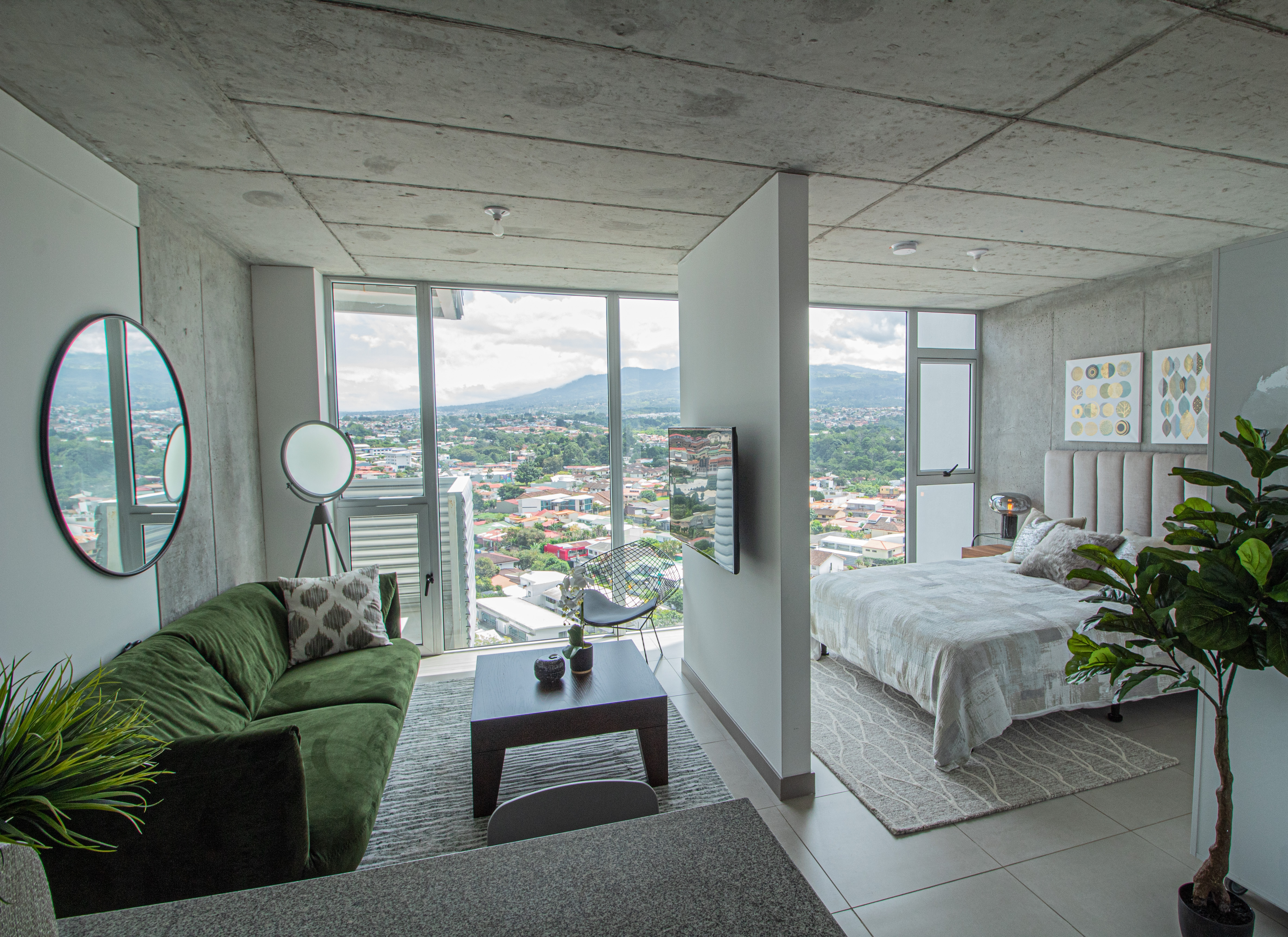 Apartamentos de dimensiones pequeñas se han vuelto cada vez más comunes en la Gran Área Metropolitana ante la falta de accesibilidad a terrenos; jóvenes e inversionistas que buscan alquilar el espacio son los principales compradores