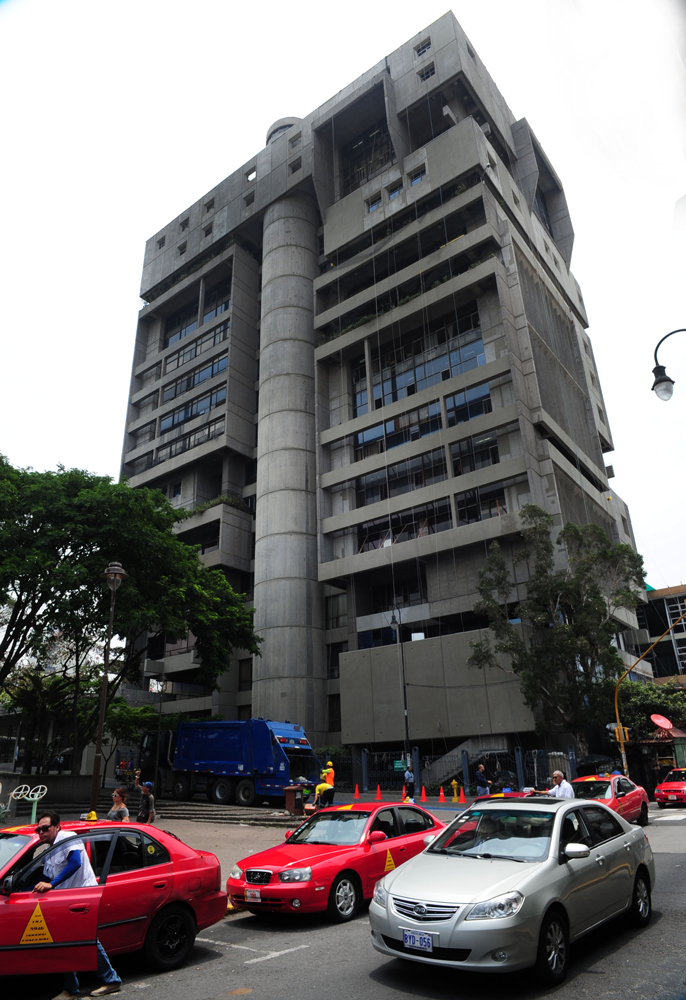El edificio anexo de la Caja Costarricense del Seguro Social fue diseñado por el arquitecto Alberto Linner y aparece en el inventario virtual SOS Brutalism. | GRACIELA SOLÍS