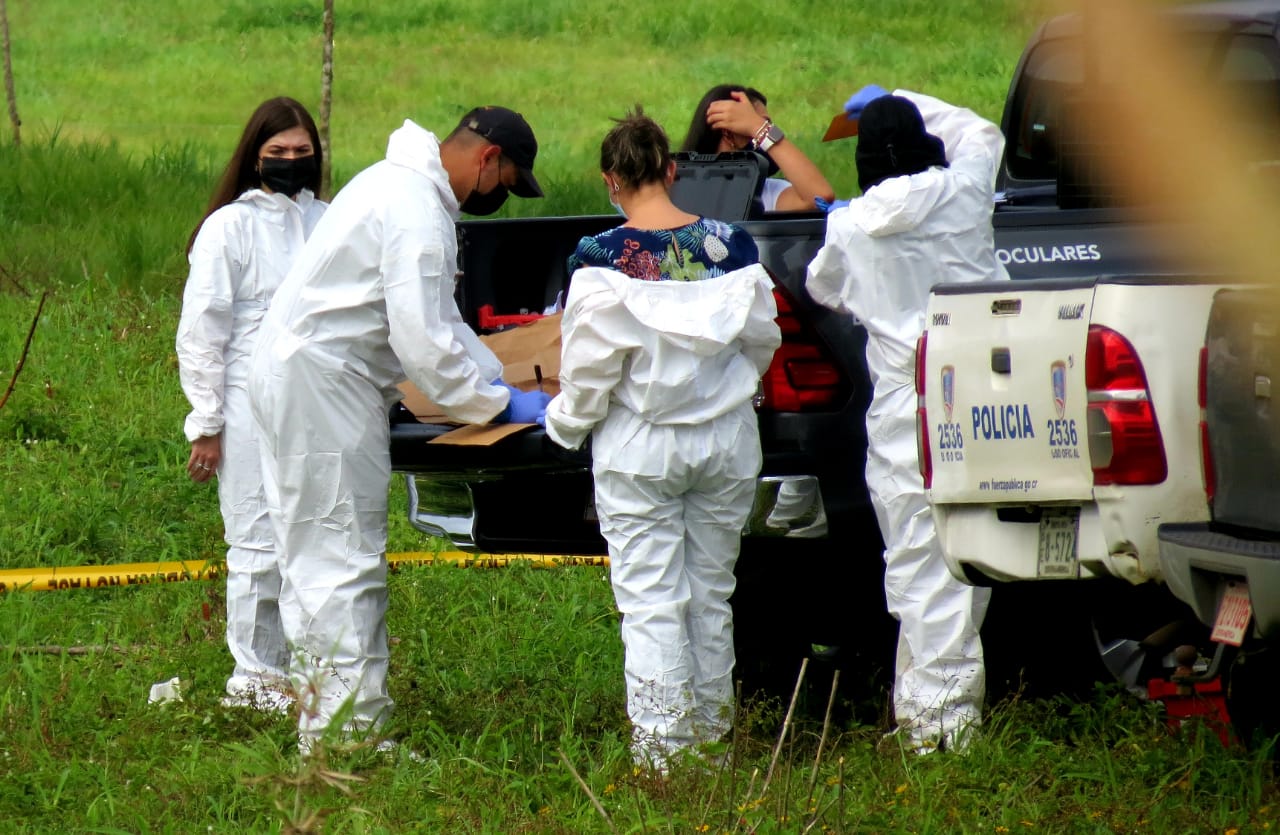 El OIJ investiga un homicidio en San Carlos y otro doble asesinato en Siquirres. Foto: Edgar Chinchilla y Reiner Montero, corresponsal GN