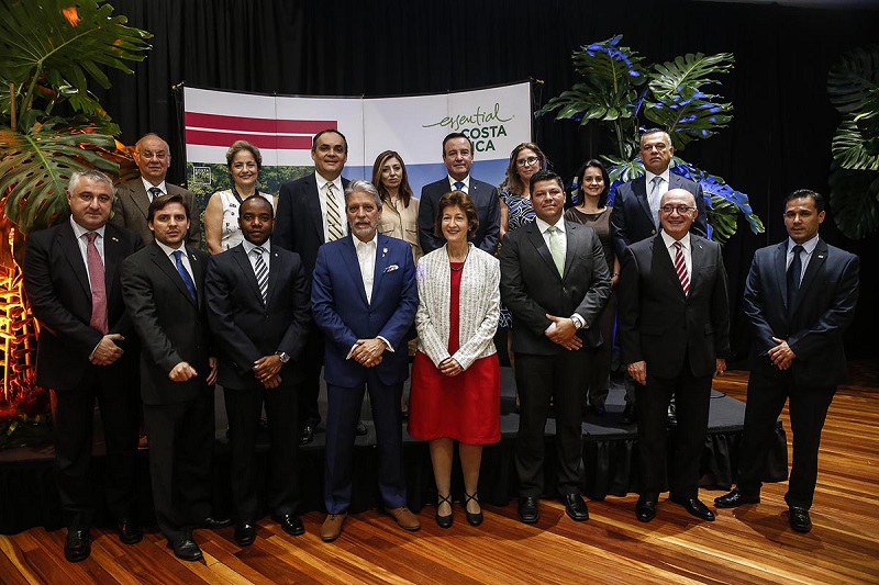 Especialistas en diversos campos, como médicos y dirigentes de organizaciones sociales, se convertirán en embajadores del turismo de reuniones, pues irán a presentar la candidatura de Costa Rica, asesorados por el ICT.