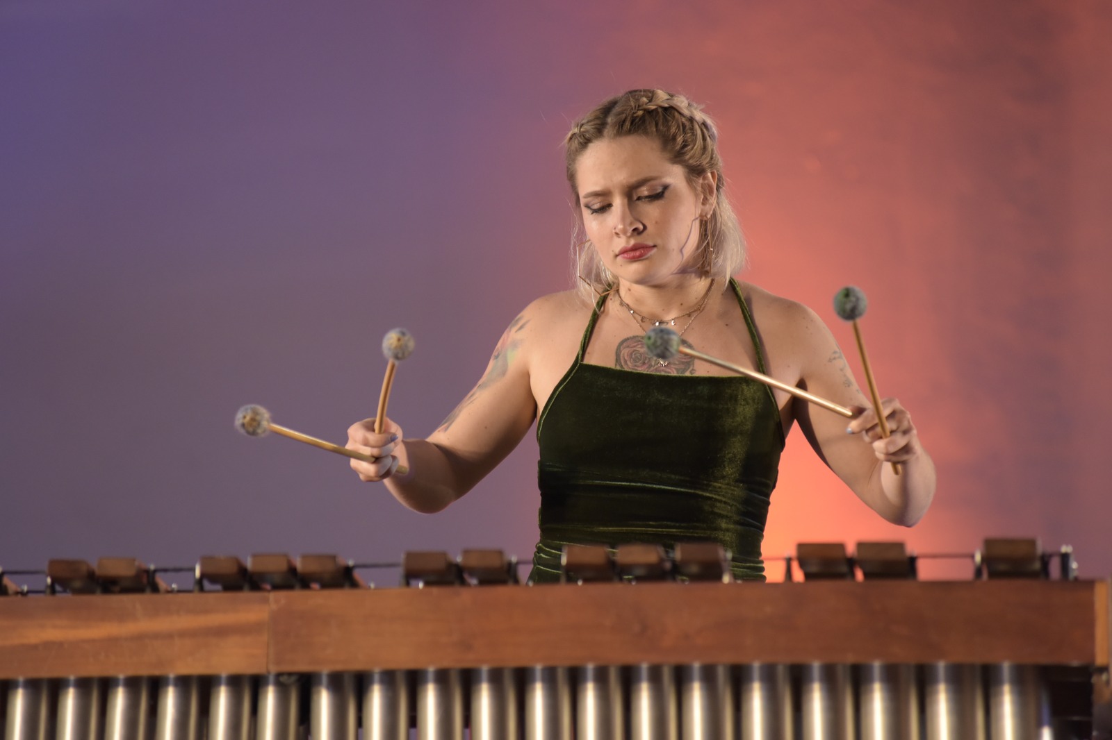 Ana Solano: La tica que conquista TikTok al ritmo de timbales, batería y  congas | La Nación