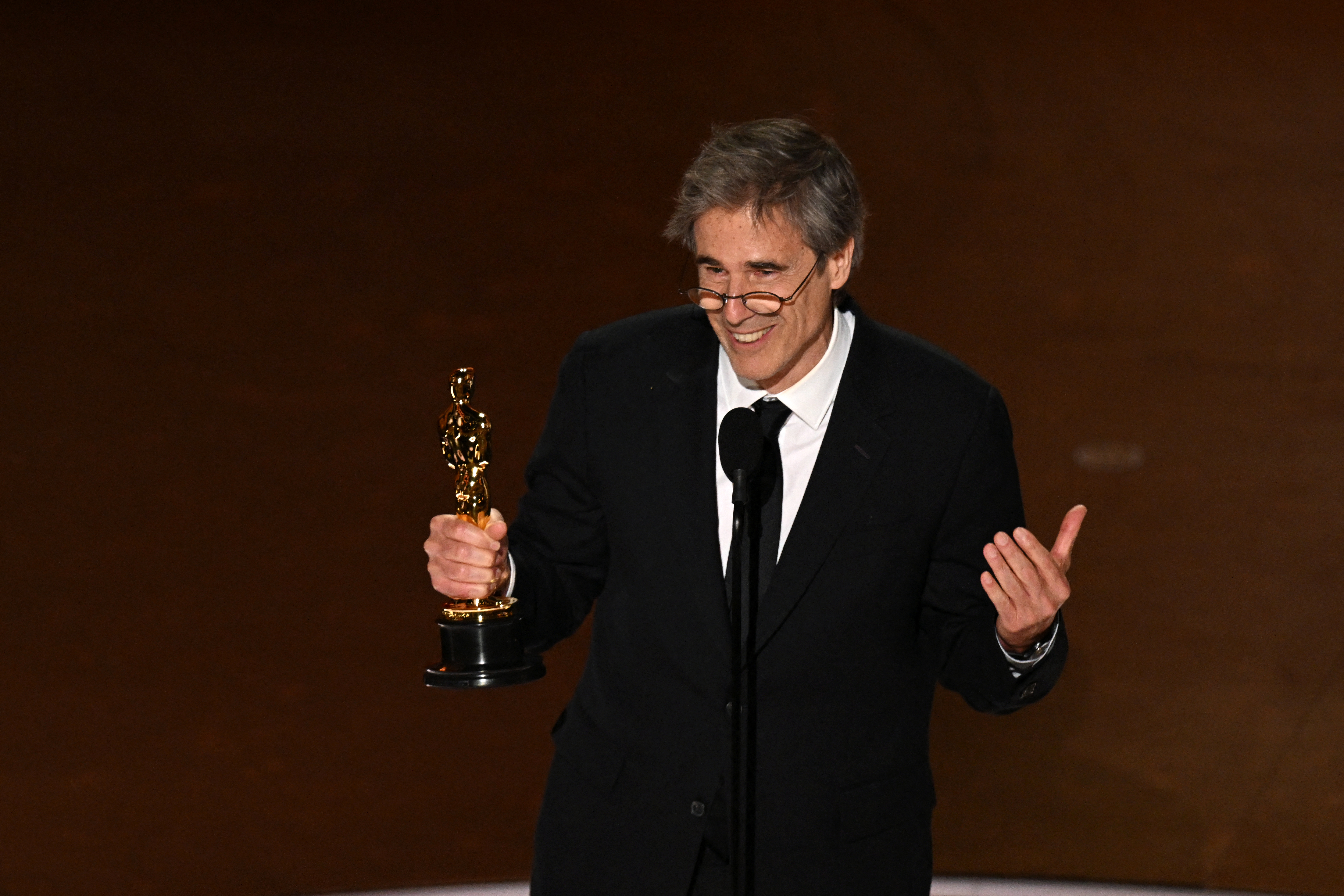 Walter Salles en su discurso de aceptación del Óscar a la mejor película extranjera.