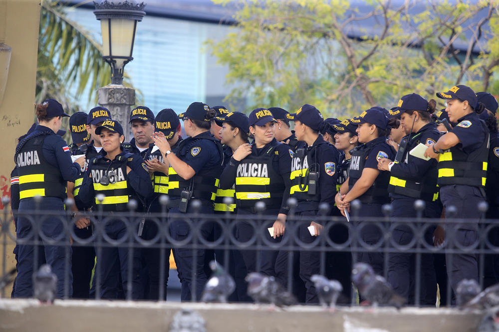 Los diputados modificaron el texto del proyecto de Ley de Impuesto de Personas Jurídicas para que el Gobierno pueda contratar 1.000 policías por una única vez. | RAFAEL PACHECO.