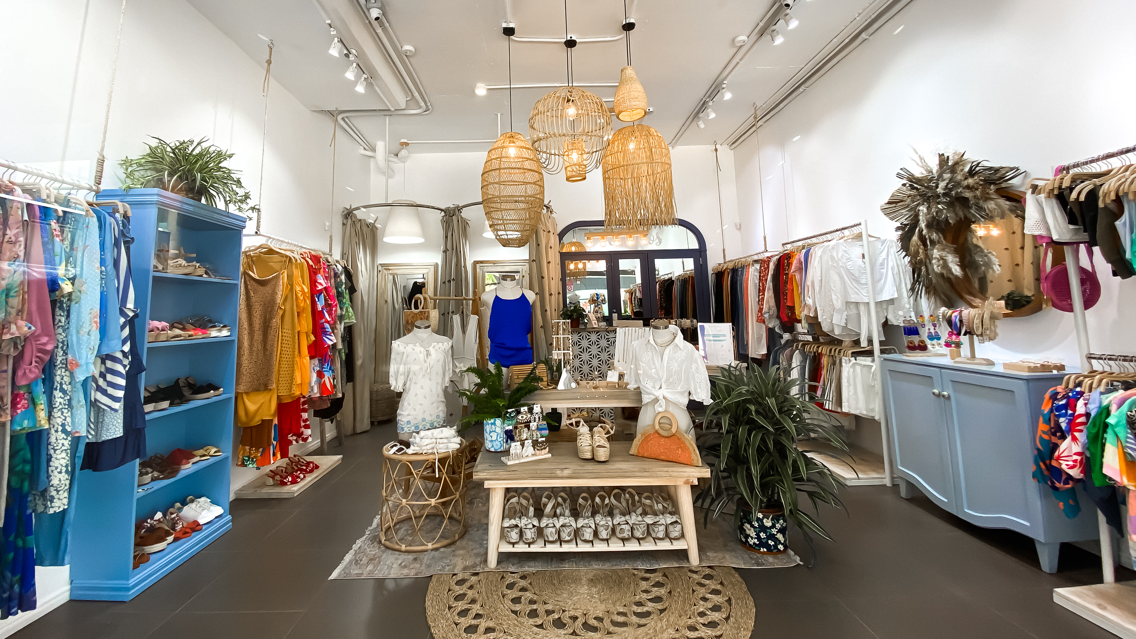 22byBogaspaccio es la tienda de apertura más reciente de esta emprendedora y está dedicada a un público más joven. Catalina Calderón, su dueña, la abrió por la inspiración de su hija.
