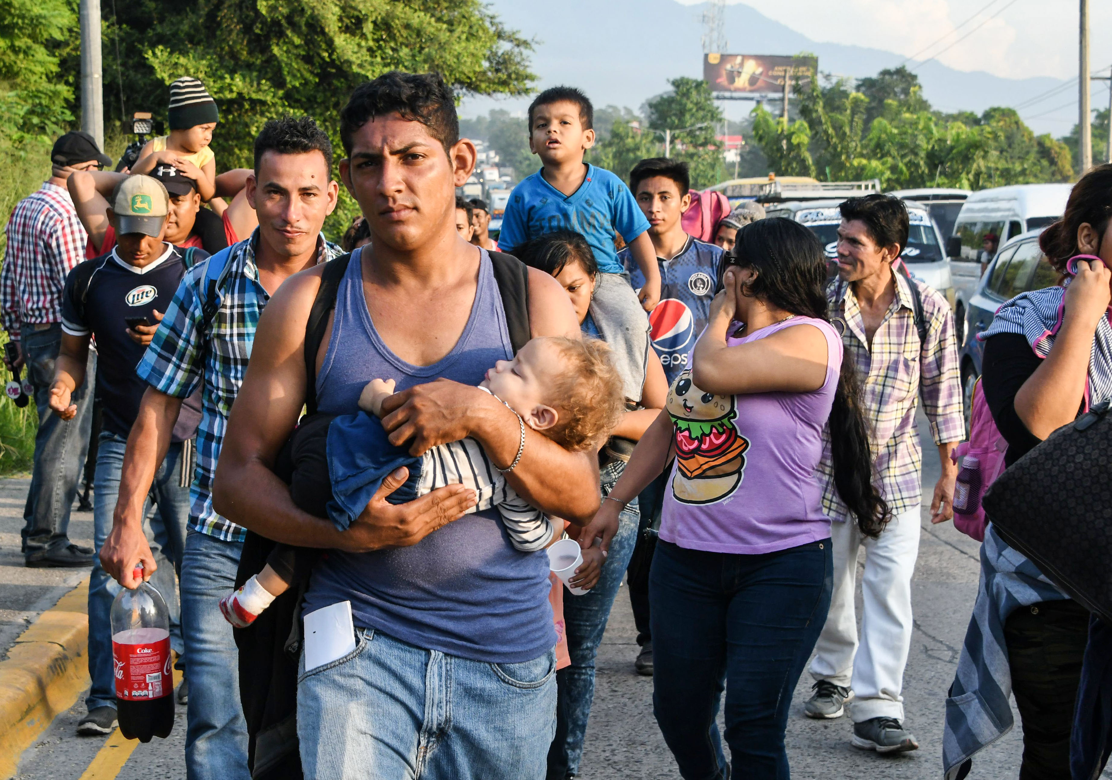 Las im genes de la caravana de migrantes hondure os La Naci n