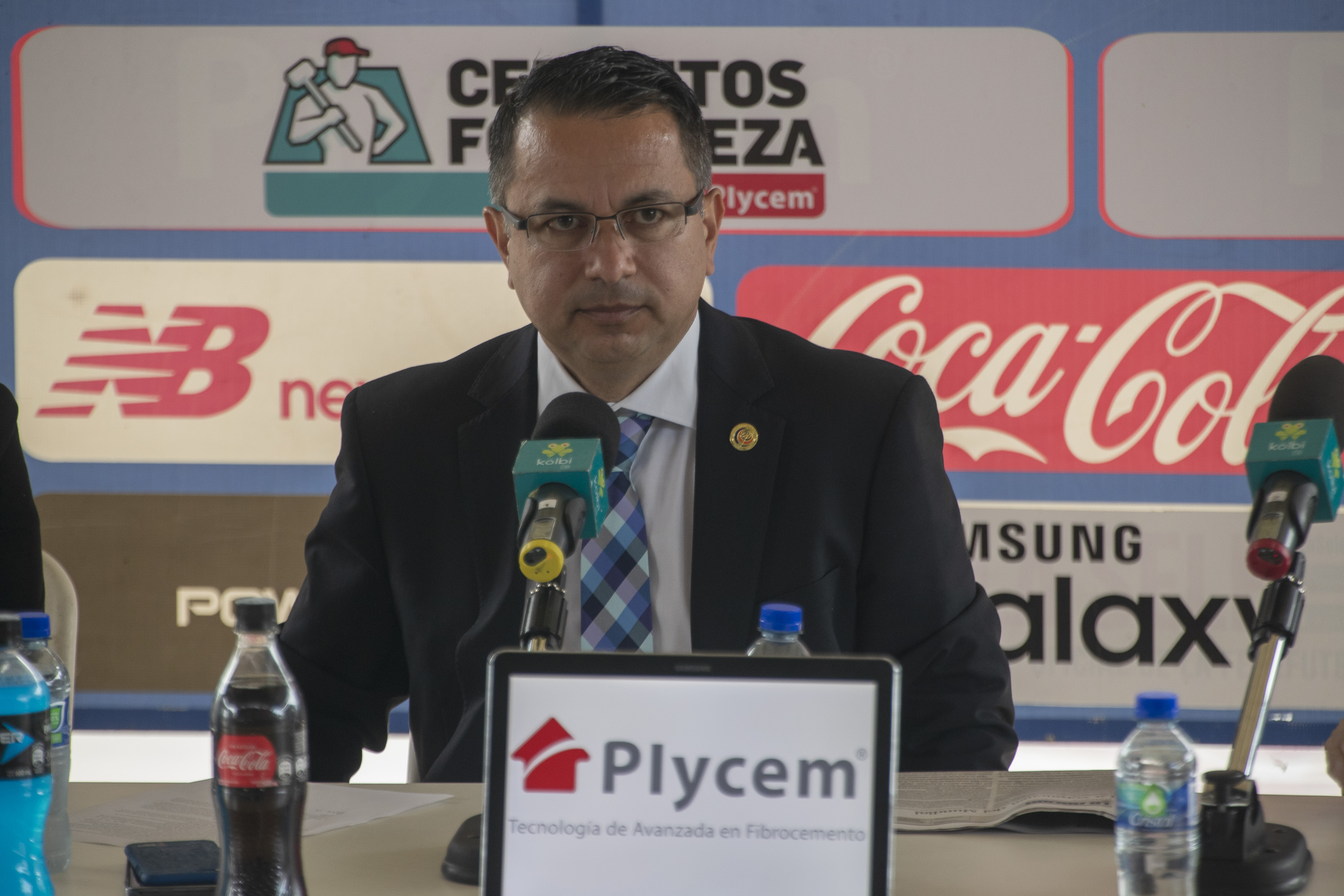 04/07/2018, Alajuela, Proyecto Gol, conferencia de prensa con el presidente de la federación Rodolfo Villalobos, la licenciada Margarita Echeverría y Lansol Luconi miembro del comite ejecutivo para dar a conocer que Oscar Ramírez ya no continua como técnico de la selección. Fotografía José Cordero