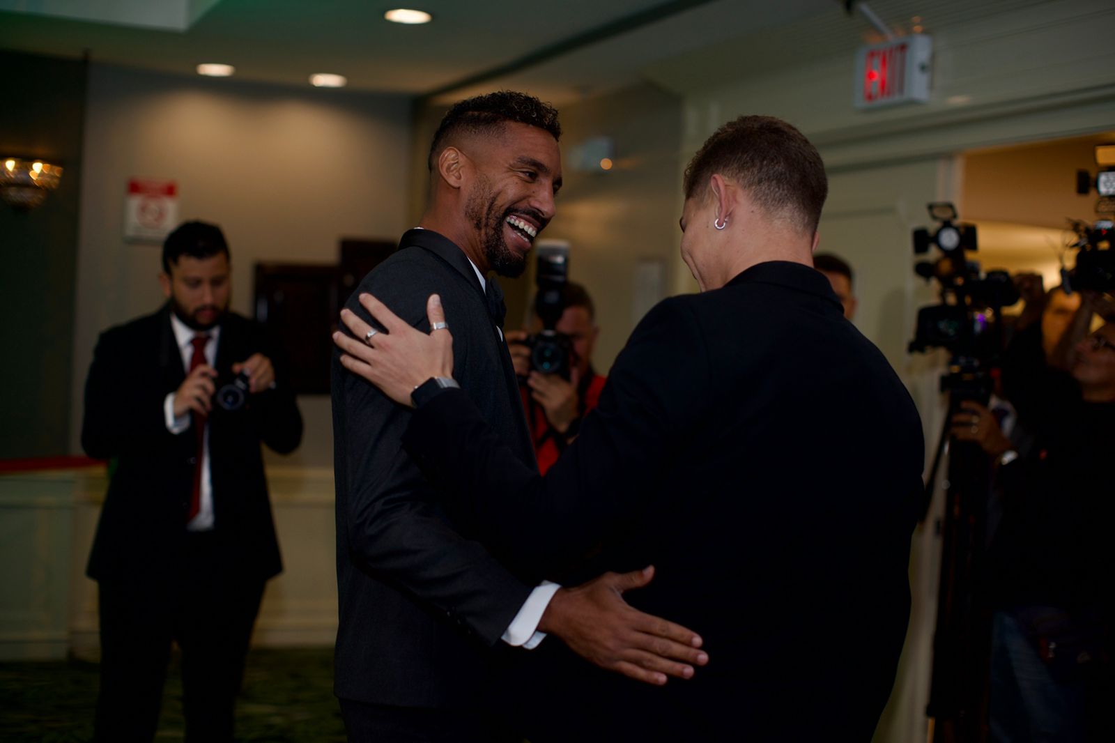 Marcel Hernández compartió con Brandon Aguilera en la premiación de la Unafut a lo mejor de la temporada. El cubano se fue rápido, porque debía madrugar para presentarse este miércoles con Alajuelense.