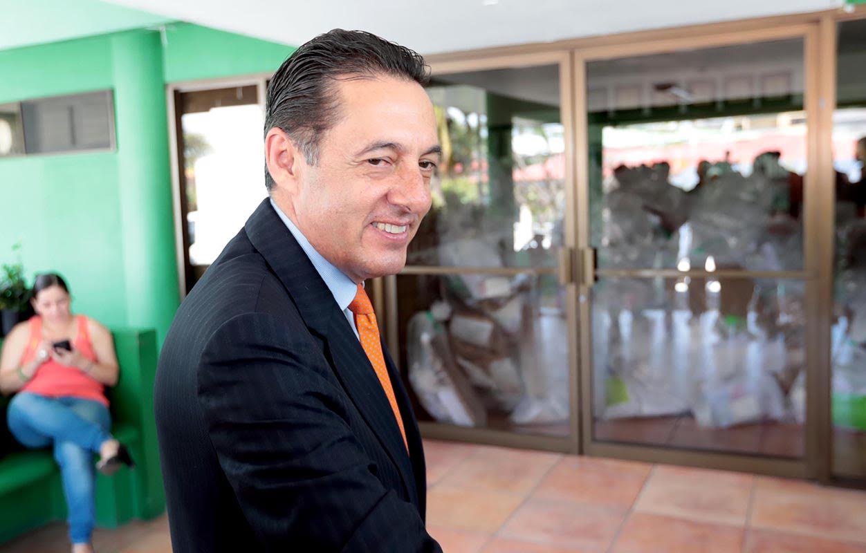 Antonio Álvarez Desanti aumentó el porcentaje de votos a su favor, según el décimo corte, dado a conocer la noche del martes.