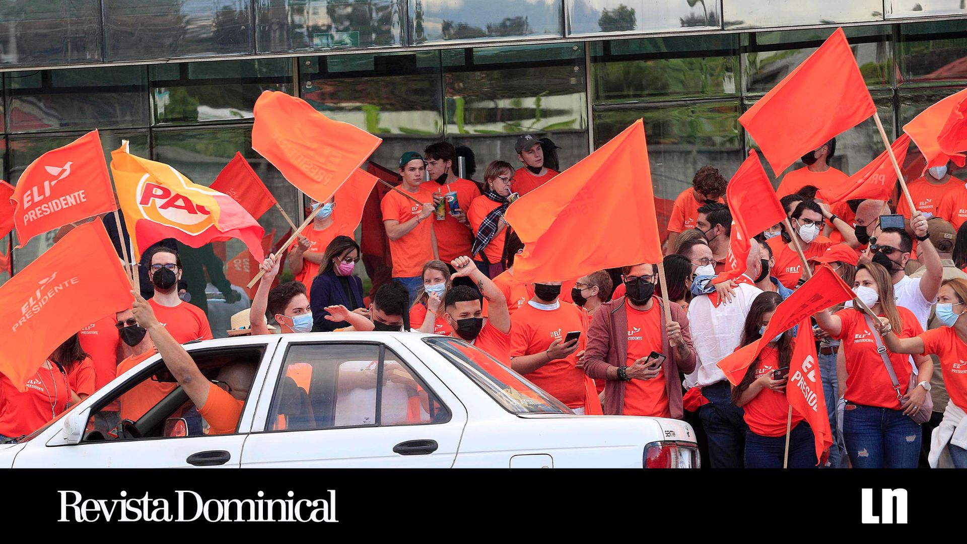 30/01/2022 San Pedro de Montes de Oca. Cierre de campaña del candidato Eli Feinzaig, del Partido Liberal Progresista. Decenas de seguidores lo acompañaron y carros identificados con banderas de su partido circularon constantemente sonando sus bocinas, a ocho días de las elecciones presidenciales.