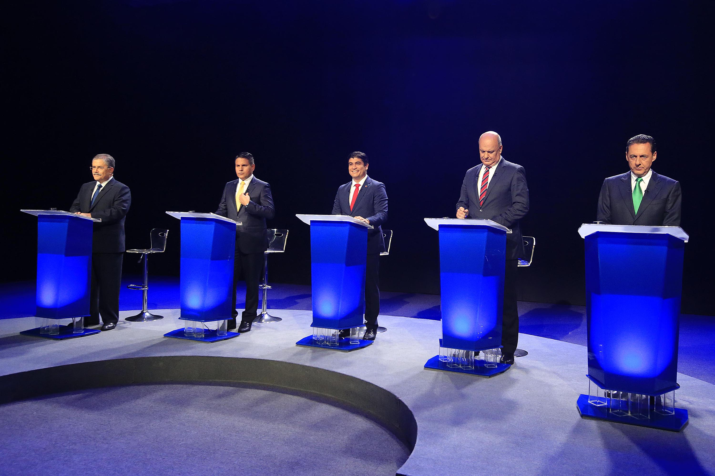 30/01/2018 Auditorio Marco Picado, Canal 7, La Sabana. Debate con la participación de los candidatos presidenciales Antonio Alvarez Desanti, del Partido Liberación Nacional (PLN); Juan Diego Castro, del Partido Integración Nacional (PIN); Carlos Alvarado, del Partido Acción Ciudadana (PAC); Rodolfo Piza, del Partido Unidad Social Cristiana (PUSC) y Fabricio Alvarado, del Partido Restauración Nacional (PRN). En la conducción figuró el Director de Telenoticias, Ignacio Santos. Foto: Rafael Pacheco