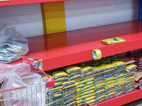 Los frijoles son part de la canasta básica tributaria, la cual está compuesta por 195 productos que actualmente están exentos del IVA. Foto: Archivo.