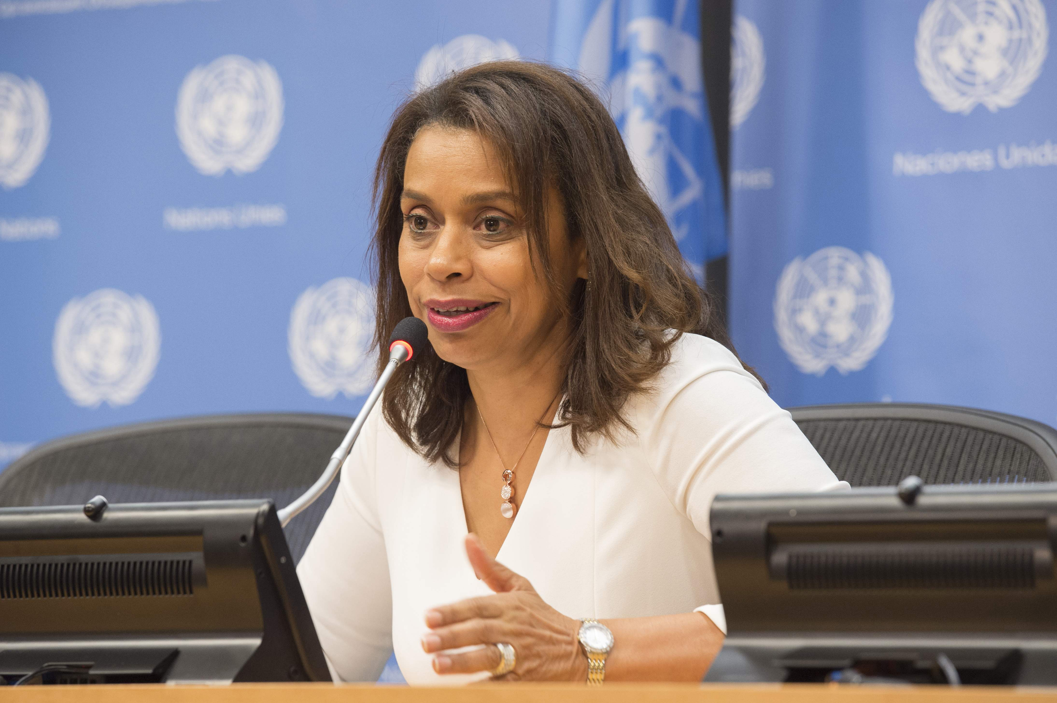 This United Nations handout photo shows Elayne Whyte GÛmez, Permanent Representative of Costa Rica to the UN Office at Geneva (UNOG) and President of the United Nations conference to negotiate a legally-binding instrument to prohibit nuclear weapons, leading towards their total elimination,as she briefs journalists on the conclusion of the Conference on July 7, 2017 in New York.
A global treaty banning nuclear weapons was adopted at the United Nations on Friday but nuclear powers Britain, France and the United States dismissed it as out of step with reality at a time when the world is grappling with the North Korea crisis. / AFP PHOTO / UNITED NATIONS / Eskinder DEBEBE / RESTRICTED TO EDITORIAL USE - MANDATORY CREDIT "AFP PHOTO / ESKINDER DEBEBE/UNITED NATIONS" - NO MARKETING NO ADVERTISING CAMPAIGNS - DISTRIBUTED AS A SERVICE TO CLIENTS
