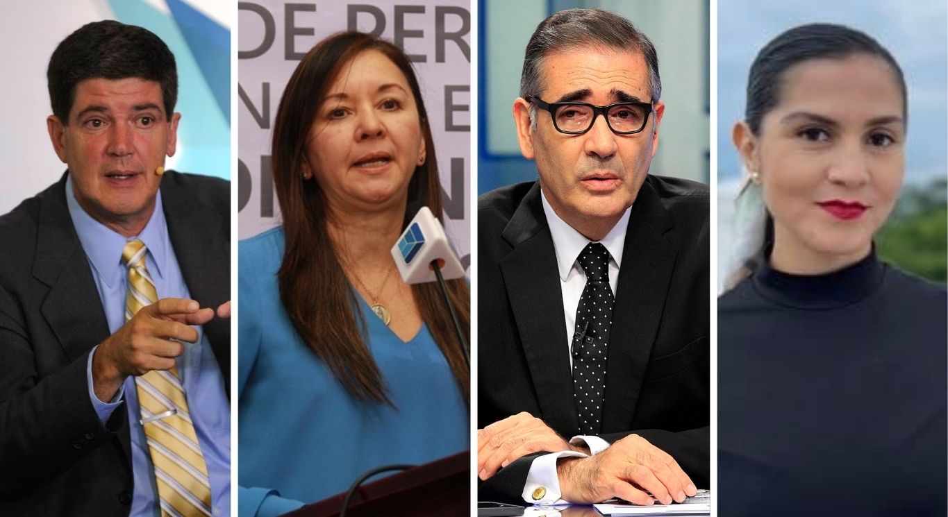 En la imagen, de izquierda a derecha, Armando González, director de 'La Nación'; Yanancy Noguera, presidenta del Colper; Ignacio Santos, director de 'Telenoticias'; y Jimena Soto, directora de 'Crhoy.com'.