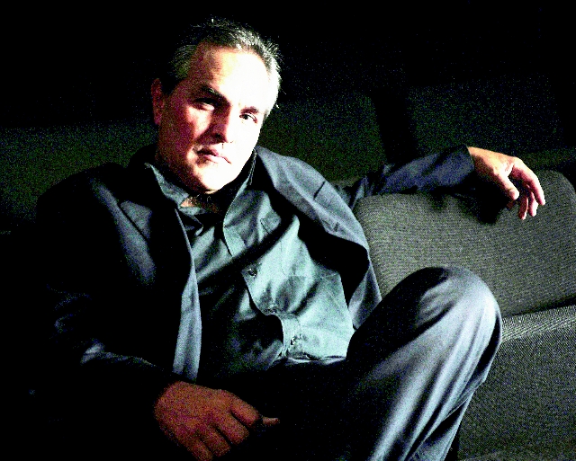 25 de febrero del 2012. Gustavo Rojas, presentador, locutor, abogado y actor entrevistado para la seccion Cero Poses de la TVGuia.