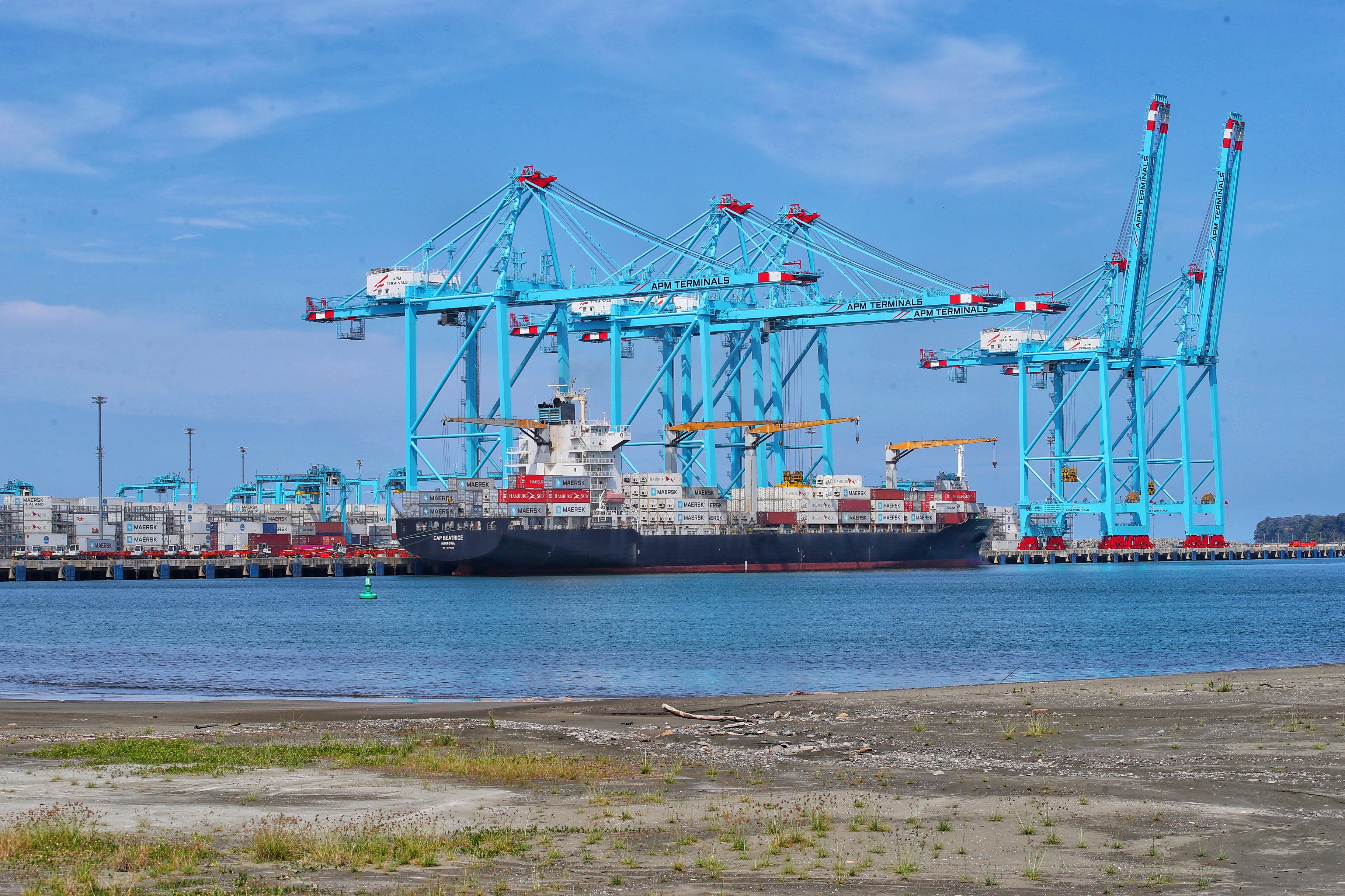 24/09/2019/ recorrido por la plataforma de APM Terminals, la cual anuncia un 100 por ciento en las operaciones / fotografía: John Durán