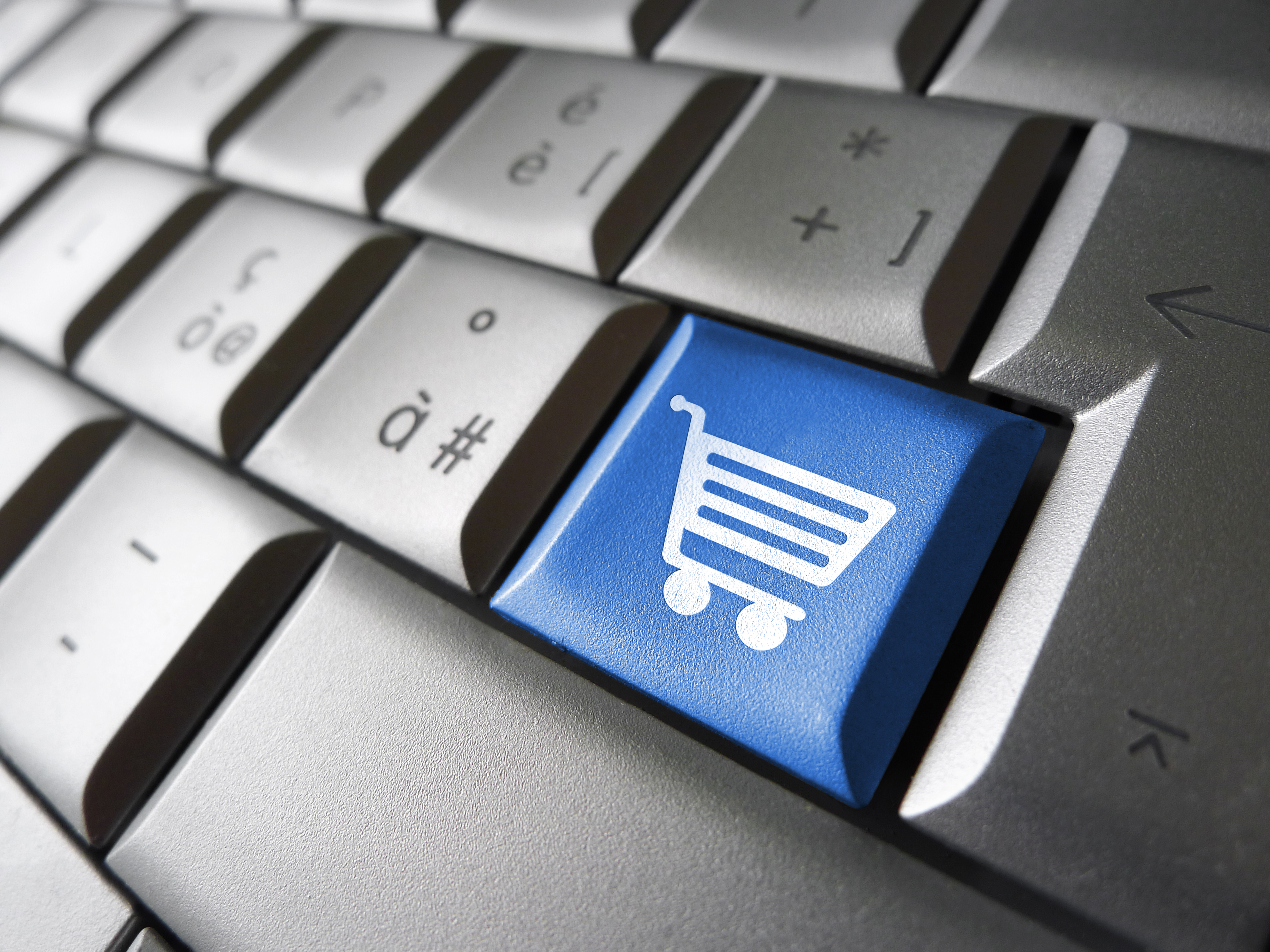 Los consumidores de Costa Rica ya perdieron el miedo para realizar transacciones en línea y las empresas locales también ofrecen más alternativas de venta en línea en redes sociales y en sitios en Internet.