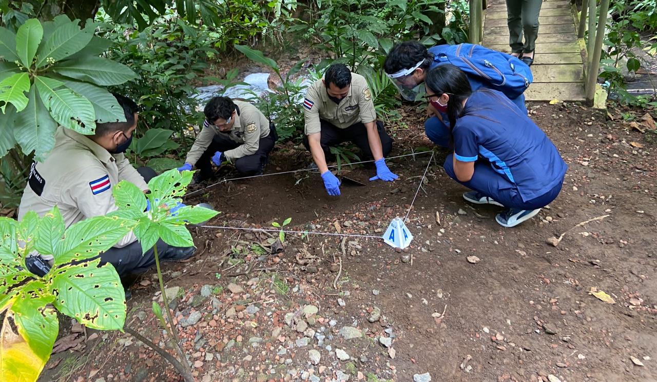 Detienen a joven apellidado Saborío Soto sospechoso de lanza a gato de octavo piso de edificio. Foto OIJ.