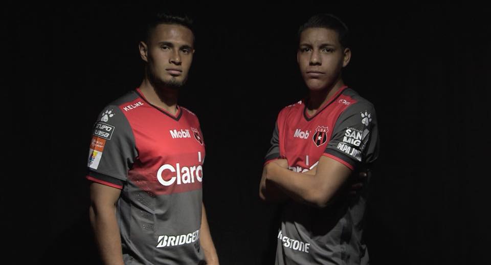 Este es el nuevo uniforme de Alajuelense. Fotografía: Prensa Alajuelense
