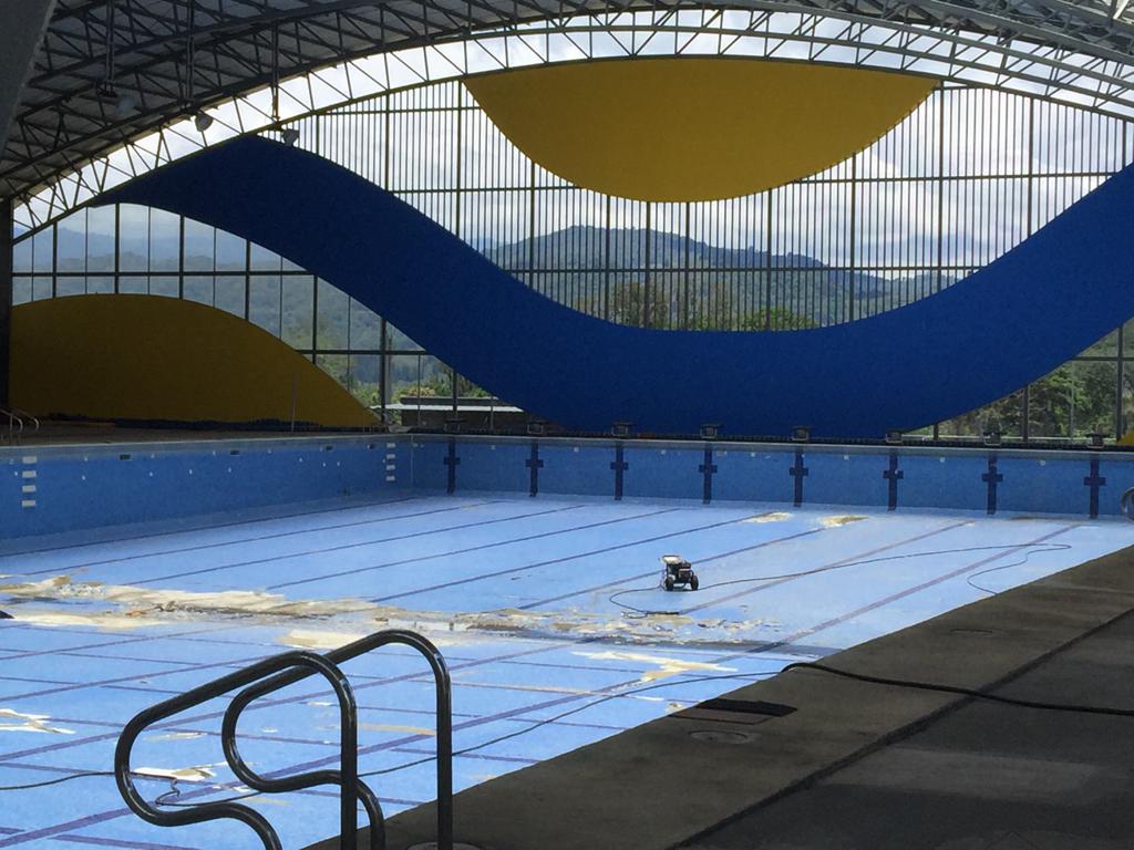 Así se encuentra en este momento la piscina del Polideportivo de Cartago. Foto: Fiorella Masís