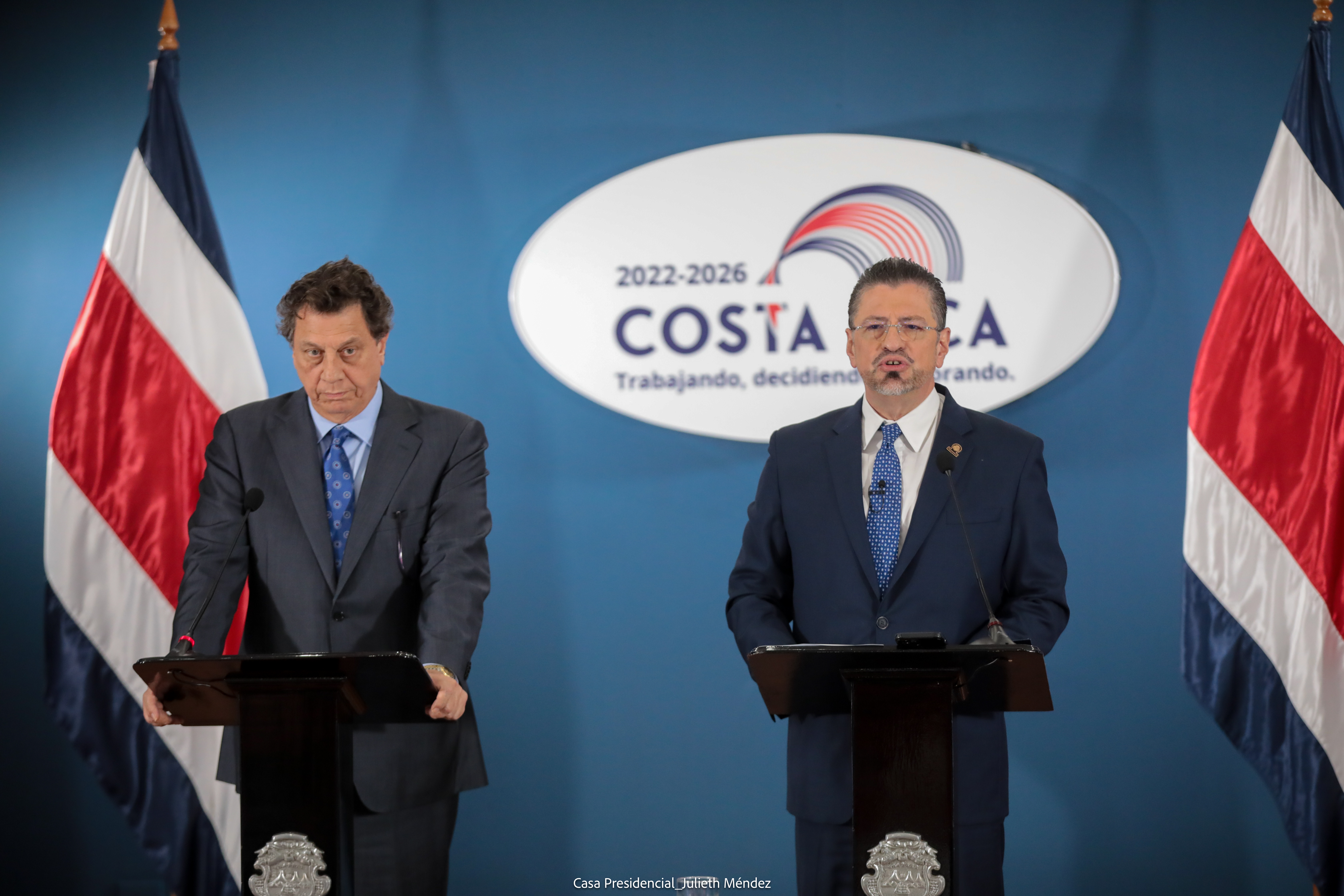 El presidente de la República, Rodrigo Chaves, ordenó al ministro de Ambiente, Franz Tattenbach, abrir una investigación interna por supuesto desacato de la línea política en respuesta dada a la Sala Constitucional en torno al recurso de amparo por el aforo en el Parque Nacional Manuel Antonio.