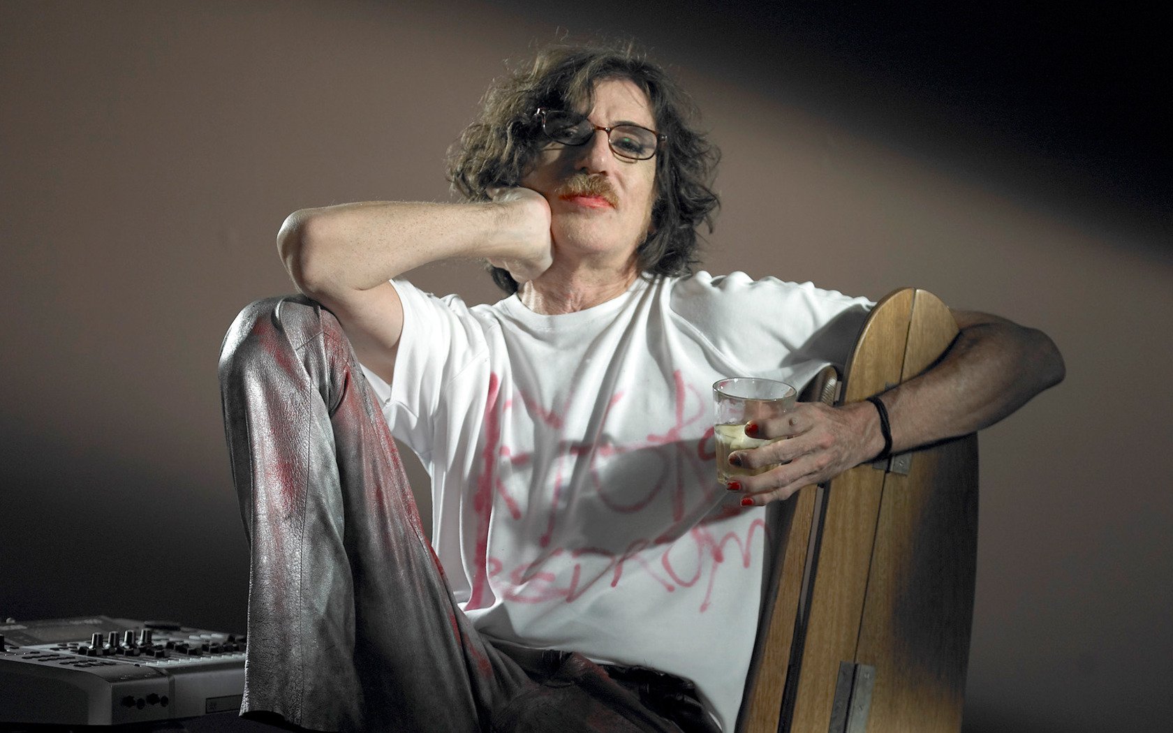 Retrato de Charly García, el hombre que no eligió este mundo pero aprendió  a querer – Página|12
