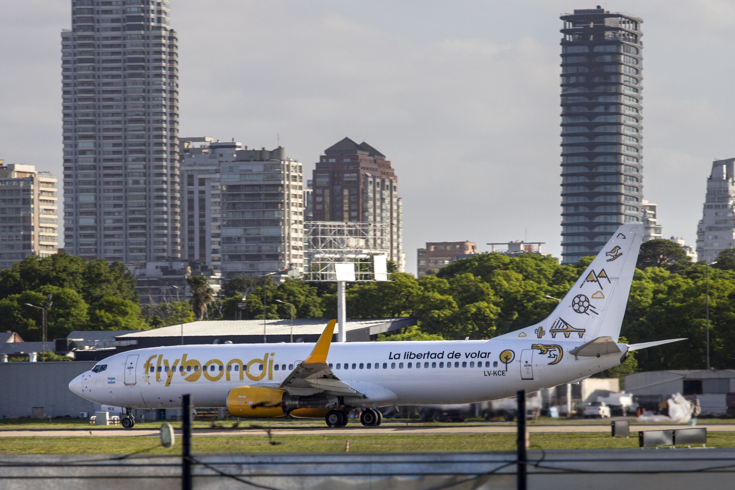 Flybondi en crisis: pidió concurso de acreedores - Página|12