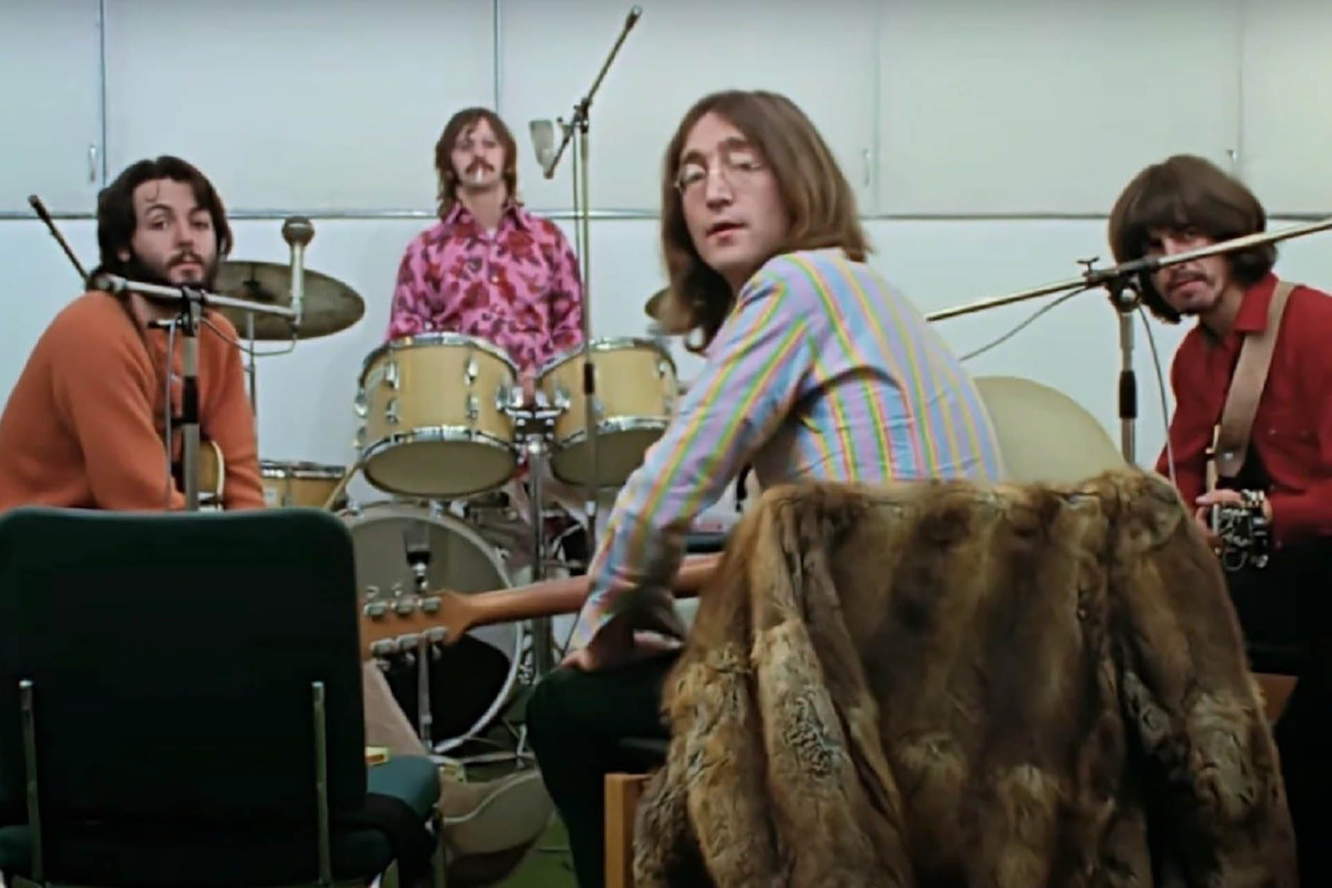 Cualquiera haya sido el estado anímico y físico de los Beatles, a las once de la mañana del 1 de enero estaban en los estudios Decca de West Hampstead, al norte de Londres, dispuestos a rendir su prueba