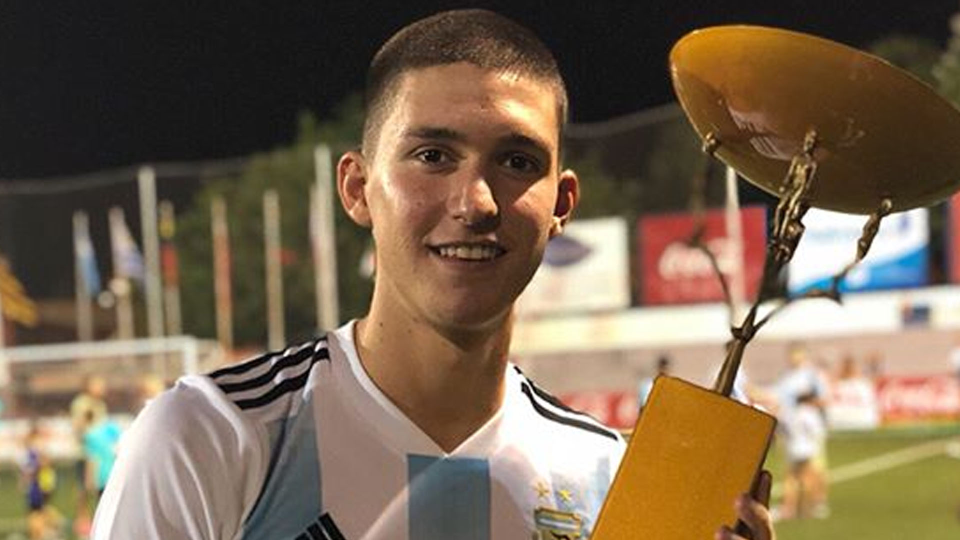 De ser campeón con la selección juvenil que catapultó a Scaloni a jugar su primer Mundial: la historia de Leonardo Balerdi - Infobae