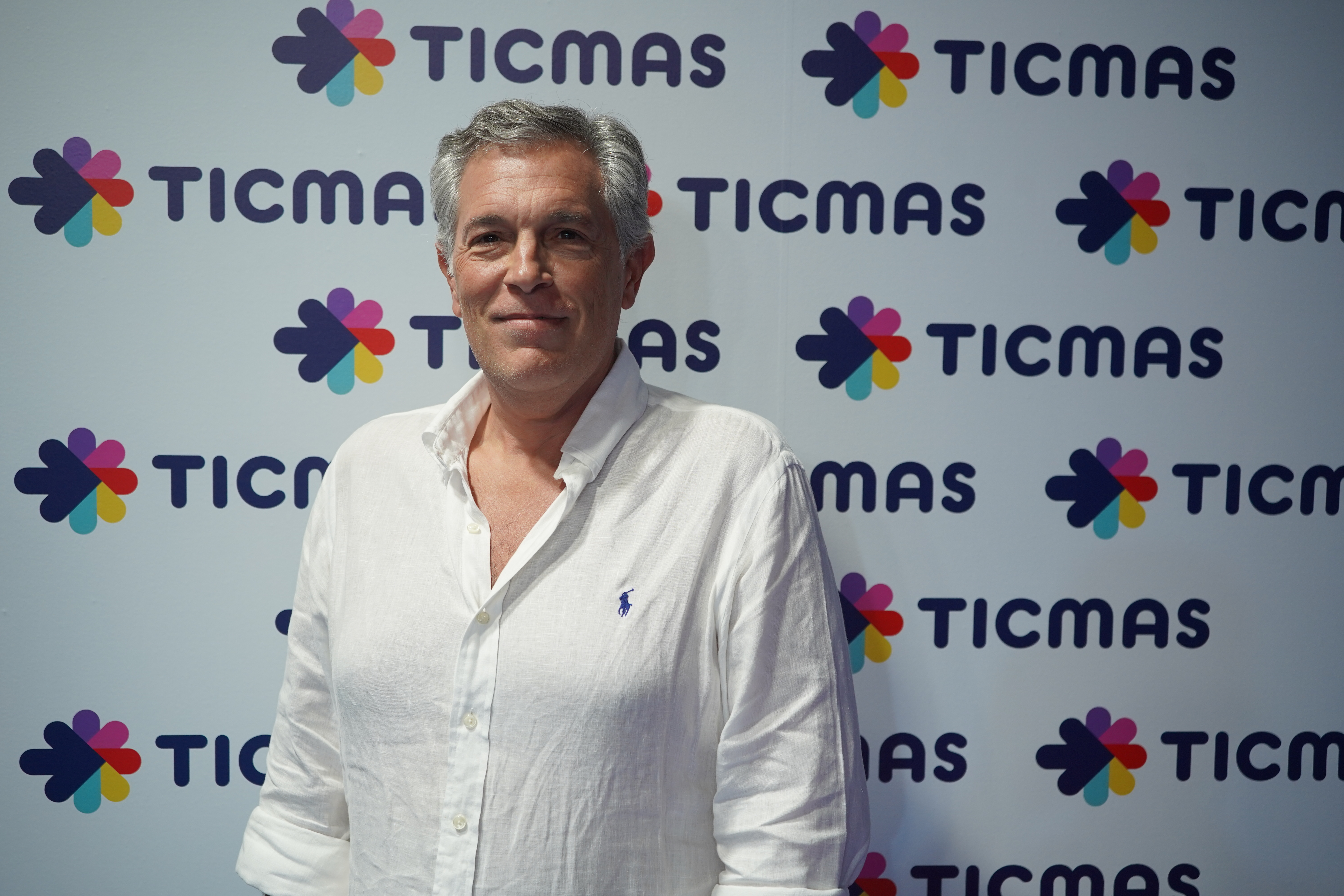 Darío Alvarez Klar, director of Red Itinere in the Ticmas auditorium at the Book Fair (Photo: Agustín Brashich)