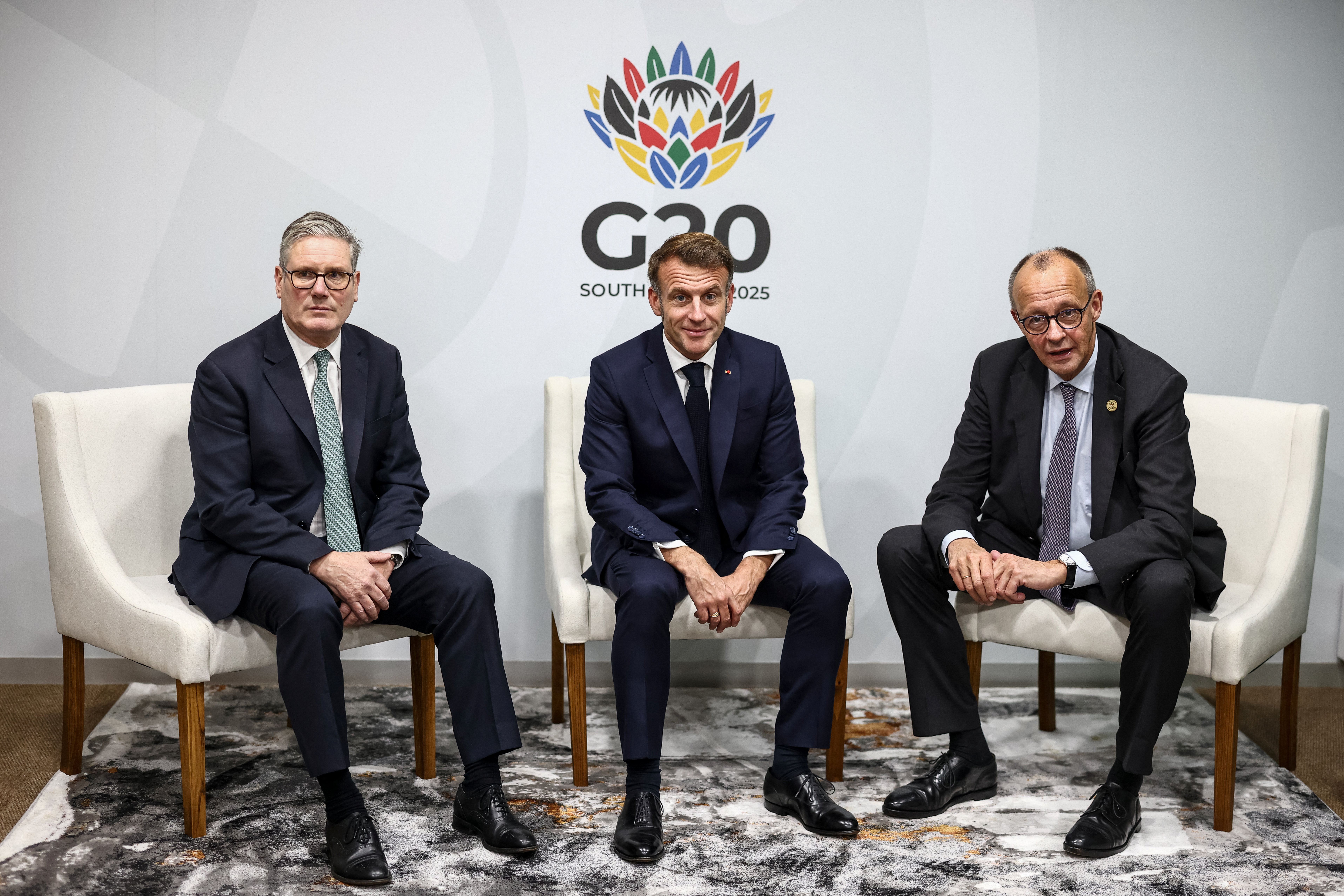 Manifestación de seguidores del vicepresidente Edmand Lara en La Paz: reclamaron por su marginación dentro del Gobierno de Rodrigo Paz