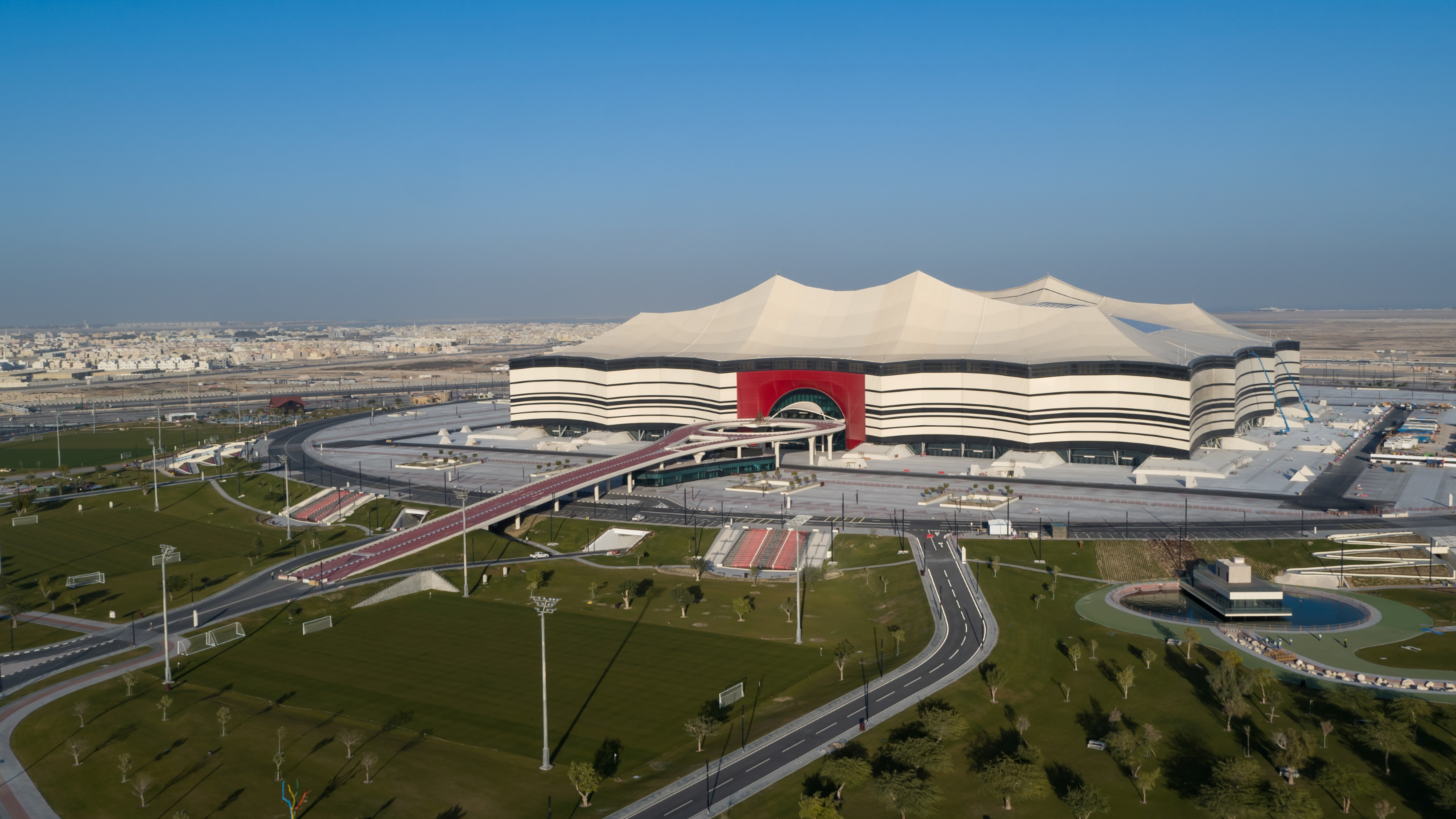 El diseño del Al Bayt Stadium está inspirado en una carpa árabe (Foto: REUTERS)