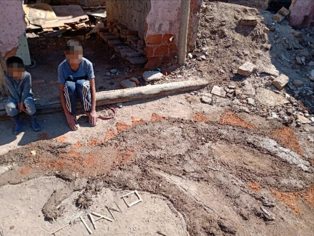 La tarea que hizo Luciano de 11 años. Vive en un asentamiento en Agrelo (Luján de Cuyo).