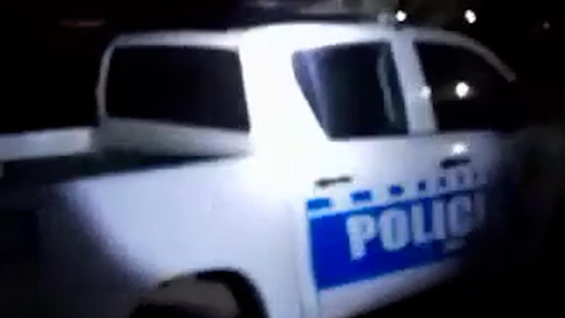 Video: investigan a dos policías de Chaco por un presunto abuso a una menor  - Infobae