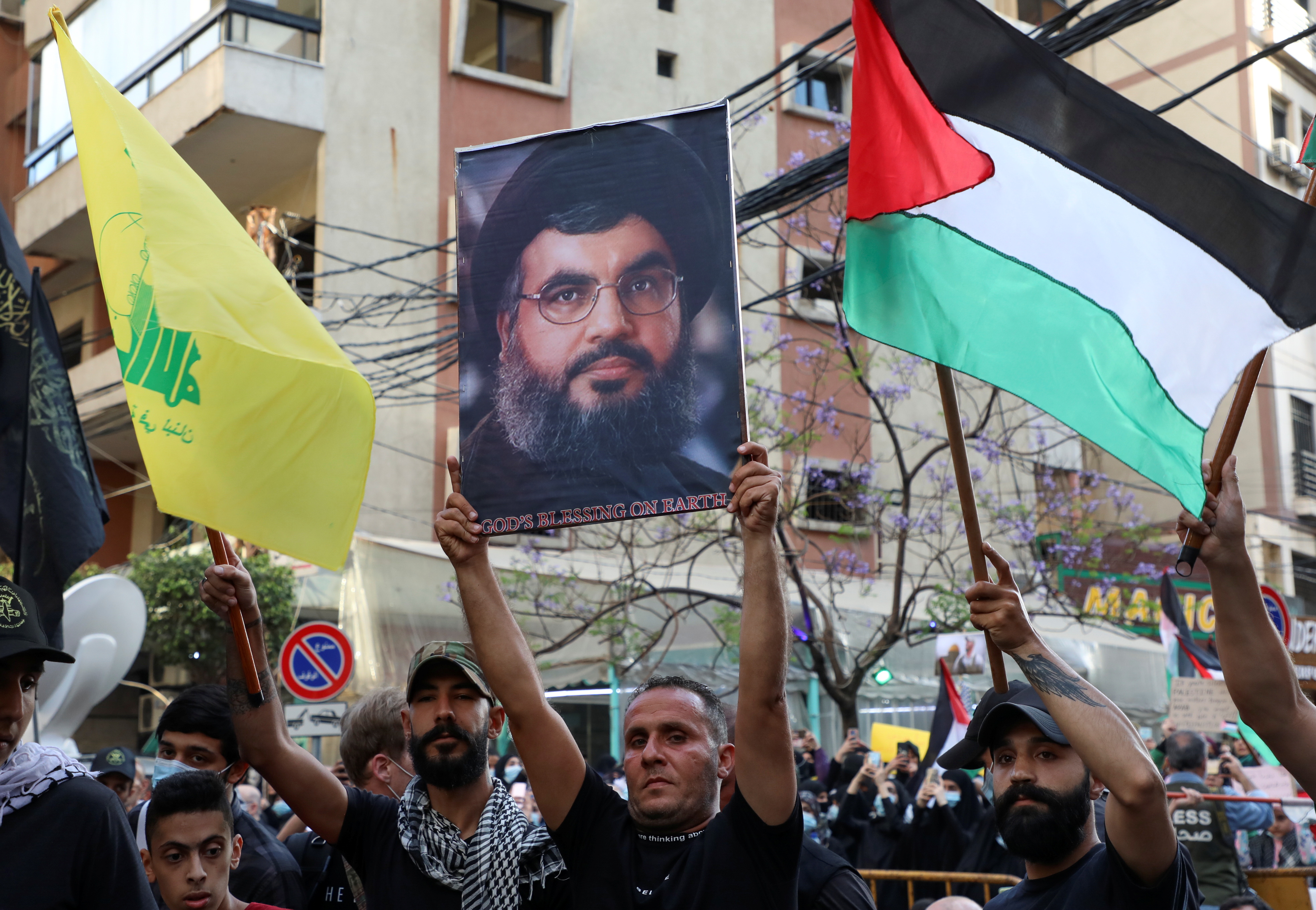 Simpatizantes del grupo terrorista Hezbollah en Beirut (Reuters)