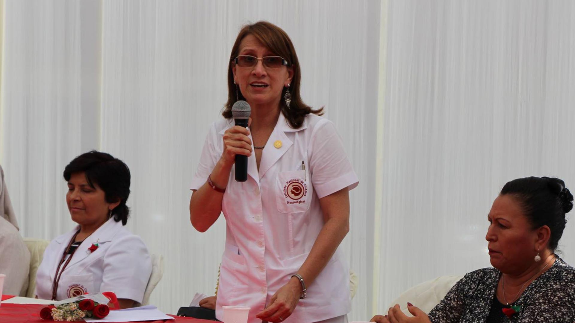 Pilar Mazzetti, la ex ministra de Salud, que también se inmunizó de manera irregular